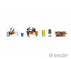 Noch 15238 HO People on Benches Figures