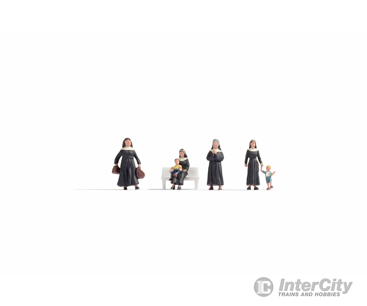 Noch 15400 HO Standing and Sitting Nuns Figures