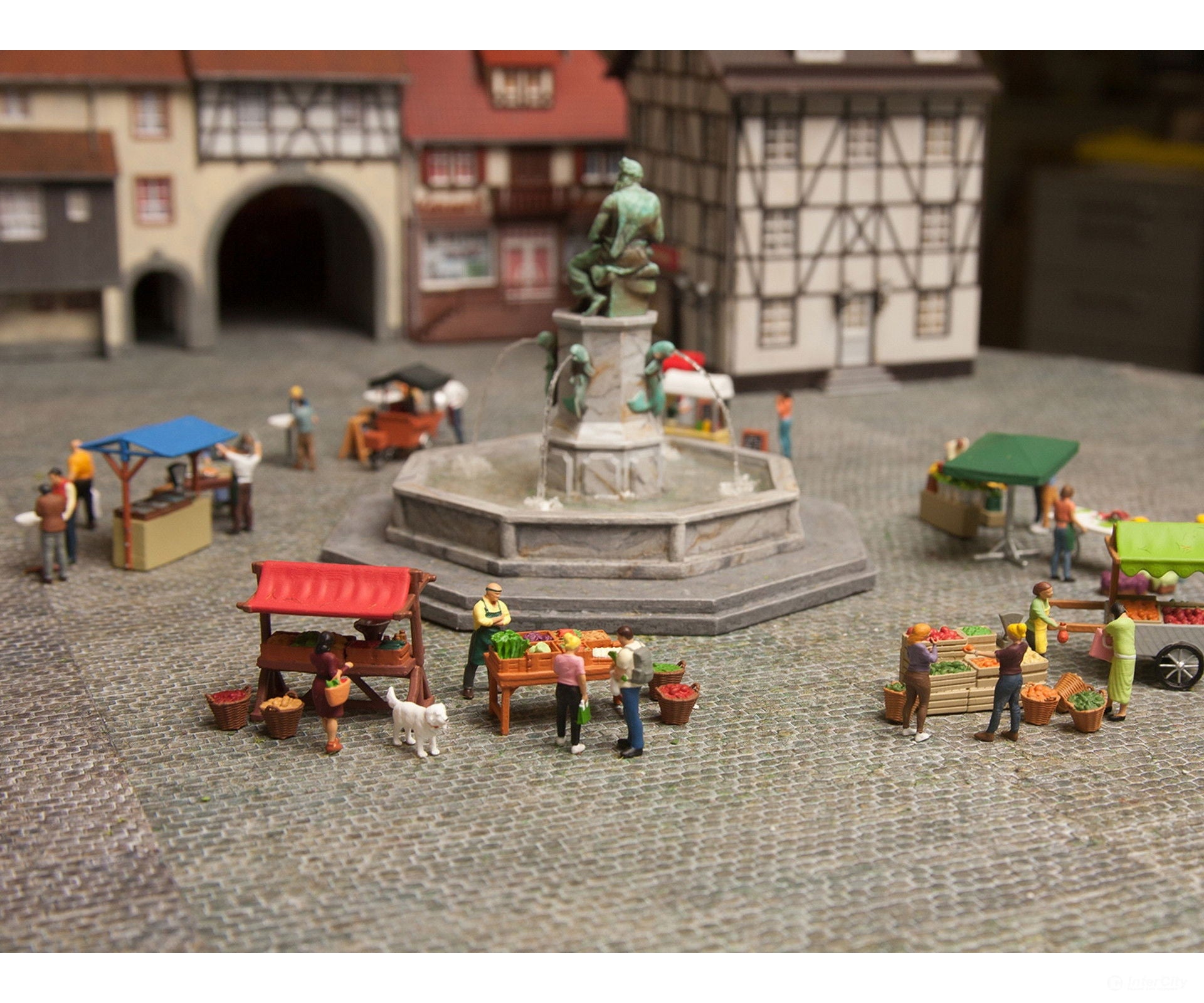 Noch 16228 HO Themed Figures ’Fish Stall’ Figures