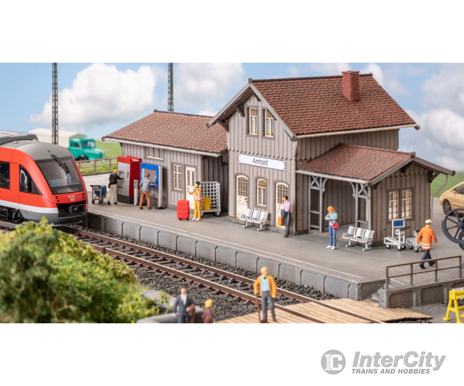 Noch 16268 HO Themed Figures Set ’Platform’ Figures