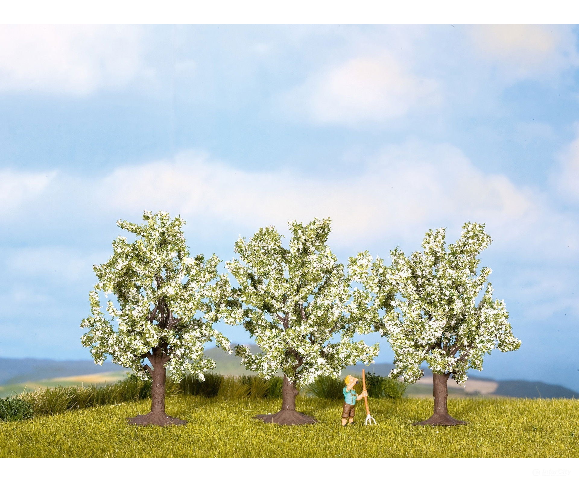 Noch 25511 N Z Fruit Trees white 3 pcs. 4.5 cm high Trees & Vegetation