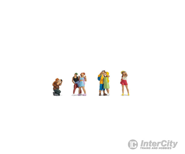 Noch 45473 TT Tourists Figures