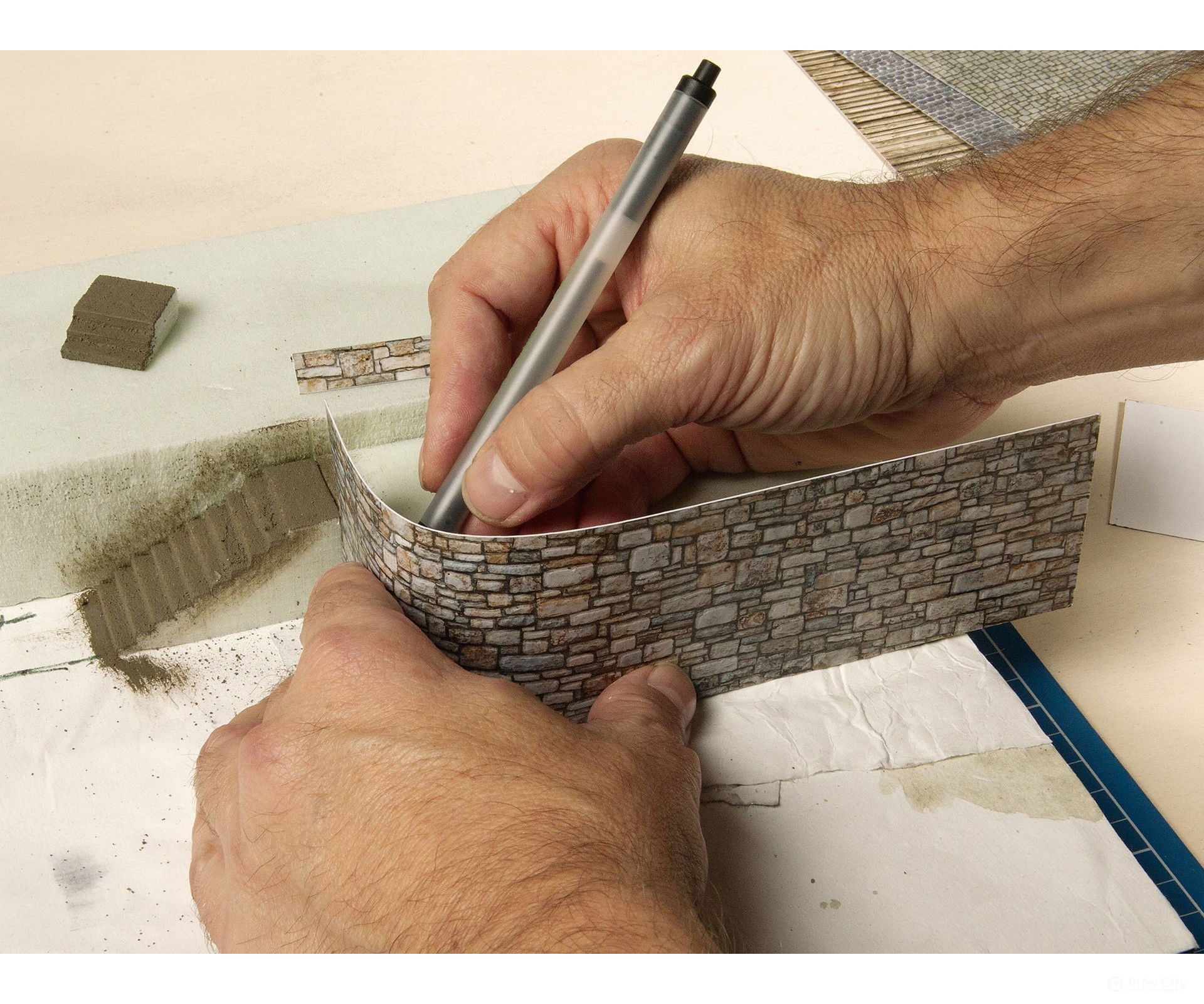 Noch 56964 N 3D Cardboard Sheet ’Timber Wall’ Other Scenery