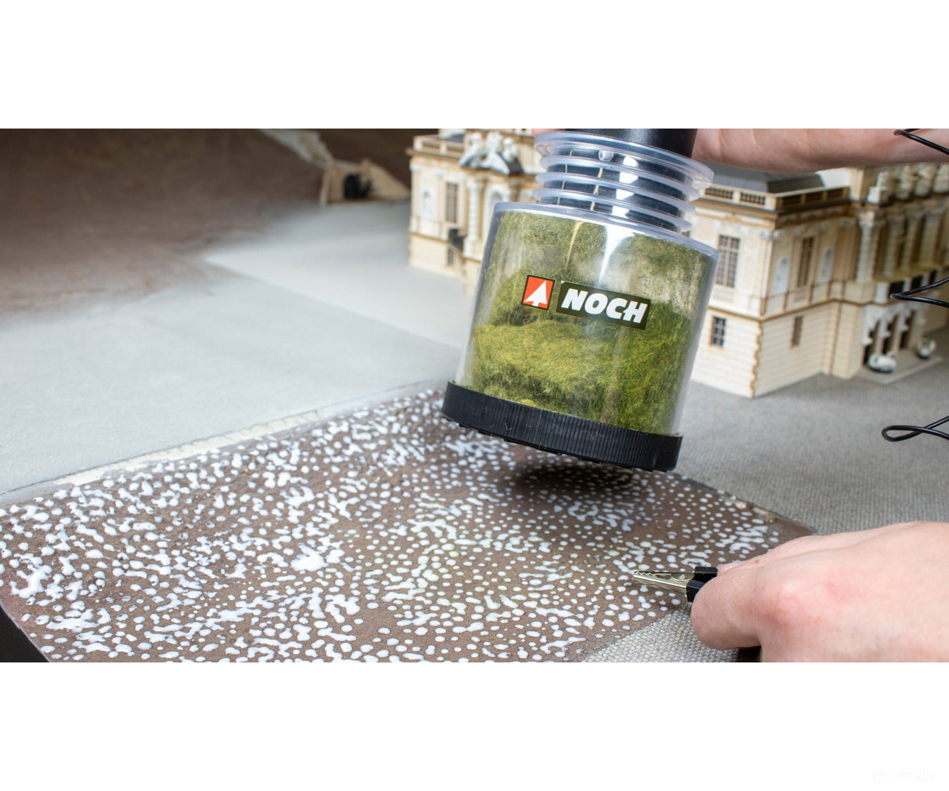 Noch 60127 Flock Change Container Static Grass & Applicators
