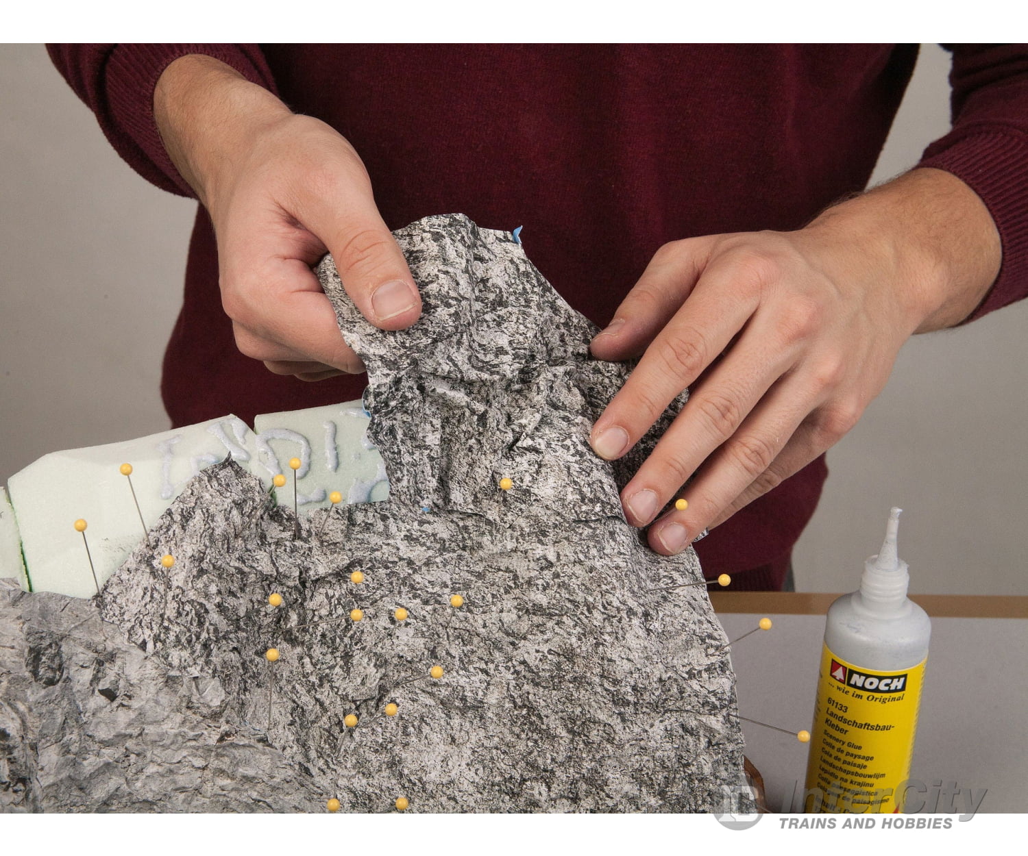 Noch 60311 HO TT N O Wrinkle Rocks XL ’Seiser Alm’ Rocks & Landforms