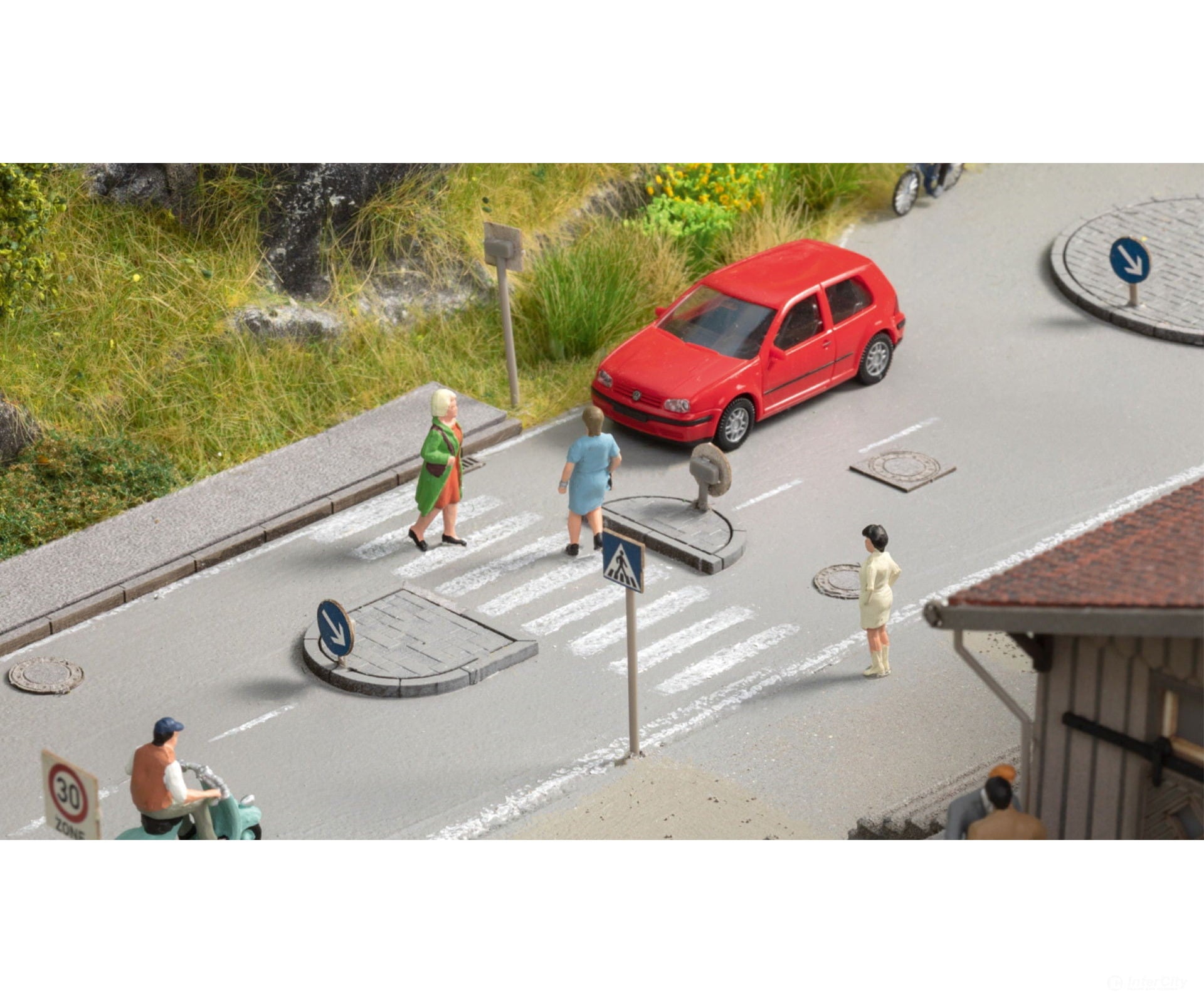 Noch 60525 HO Road Decoration Set Roads and Streets