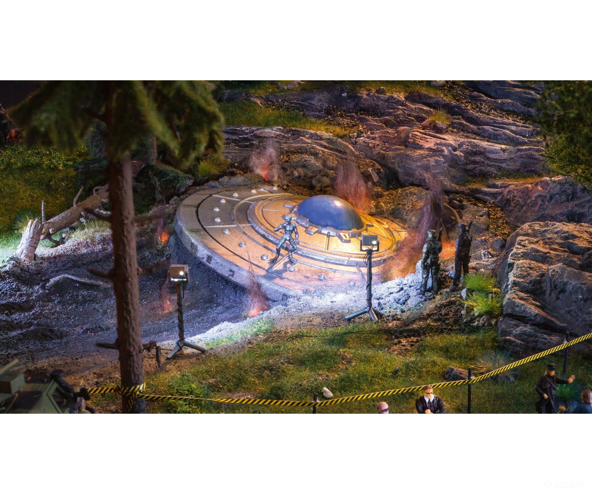 Noch 60765 HO TT N UFO Crash Other Scenery