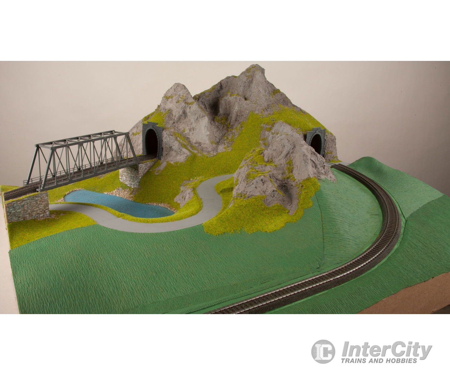 Noch 60804 HO Starter Set Model Railway Layout Construction Landform Building