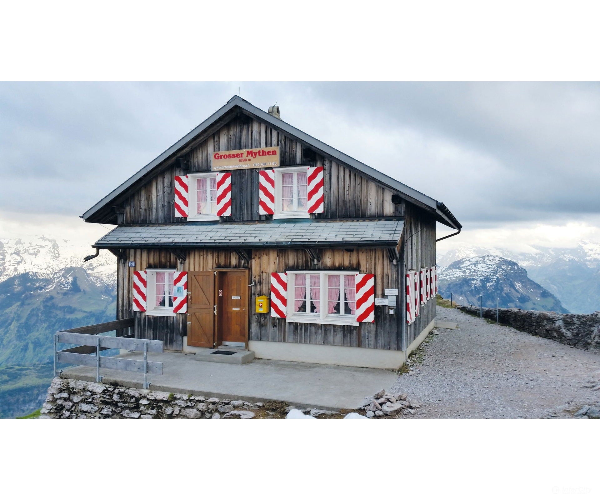 Noch 63800 N Bergrestaurant »Grosser Mythen« Structures
