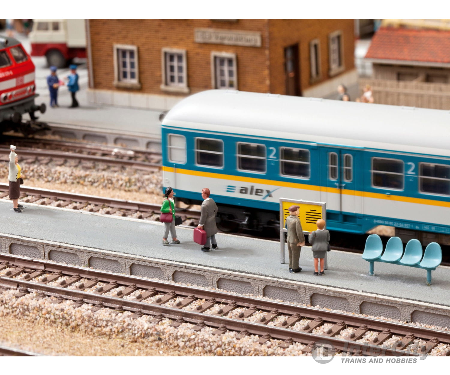 Noch 66010 HO Universal Platform 3-Piece Set Structures