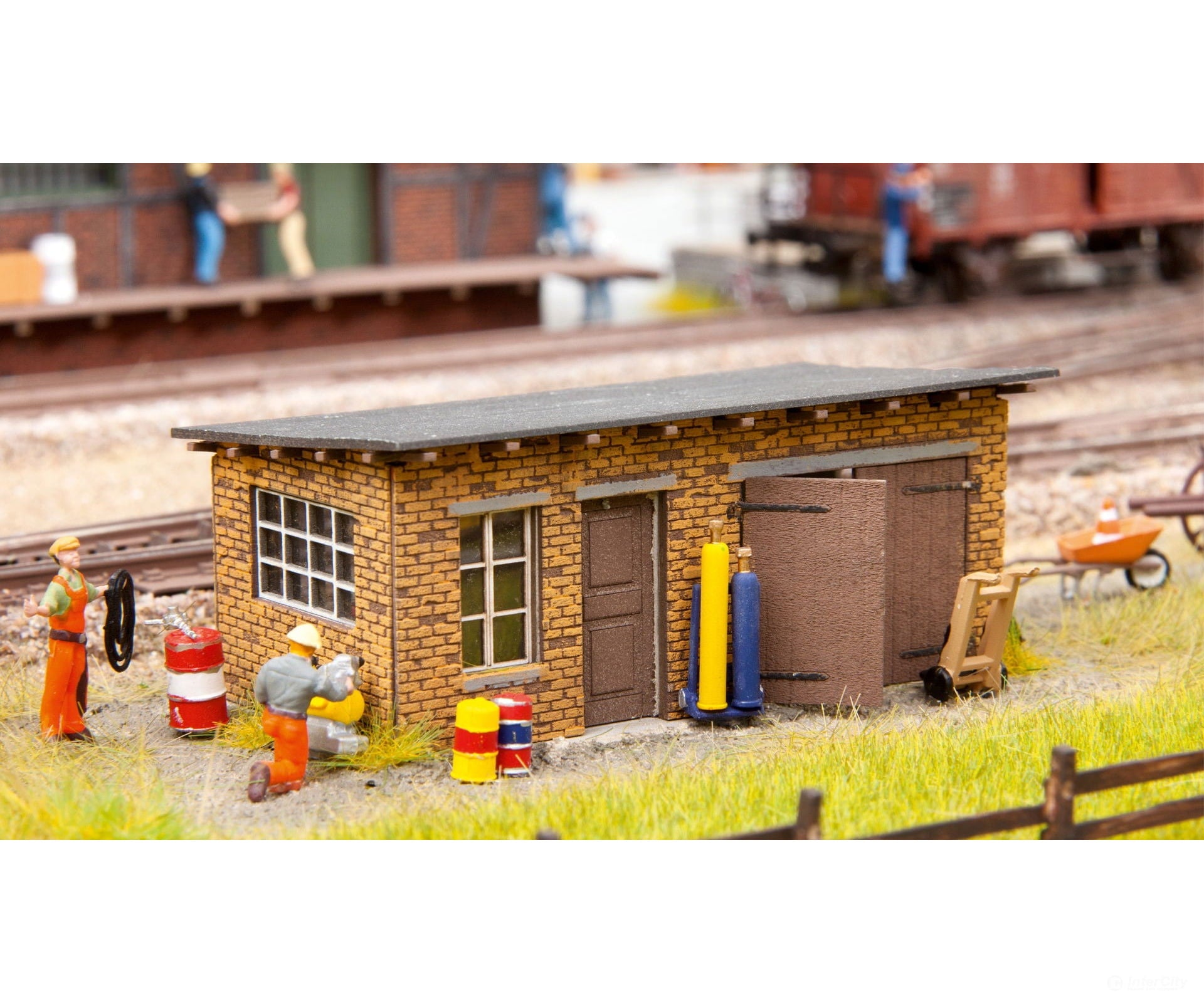 Noch 66106 HO Tool Shed and Workshop Structures