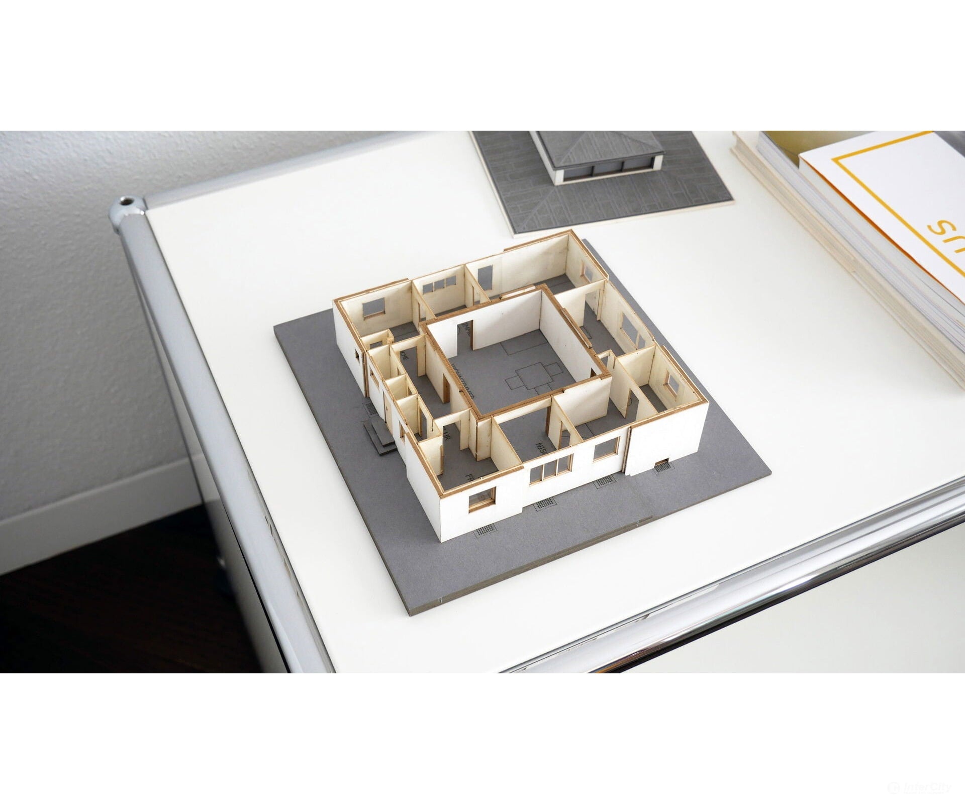 Noch 66680 HO Bauhaus Show home ’Haus am horn’ Structures
