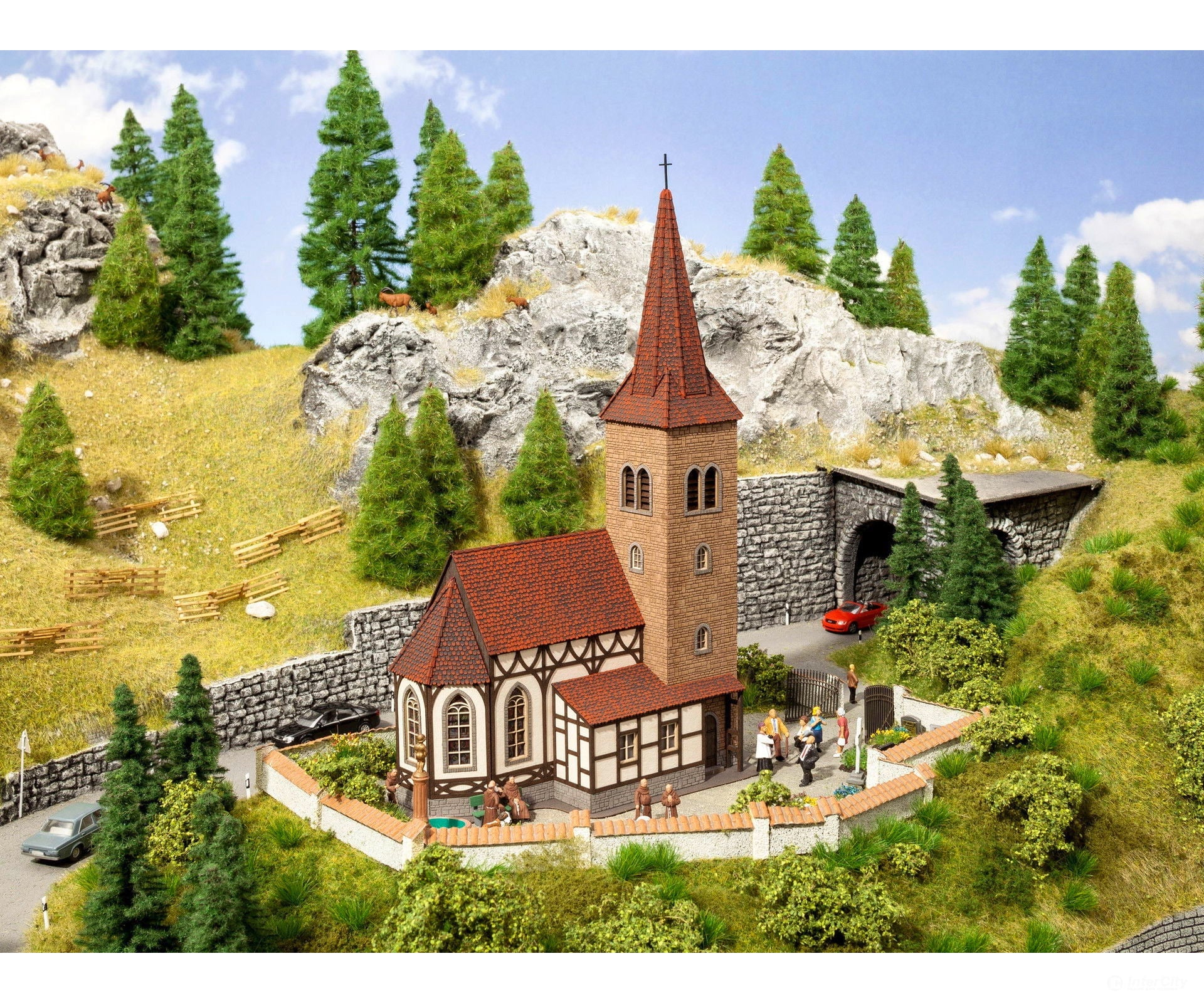 Noch 66906 HO Church ’St George’ with micro-sound Bell Ringing Structures