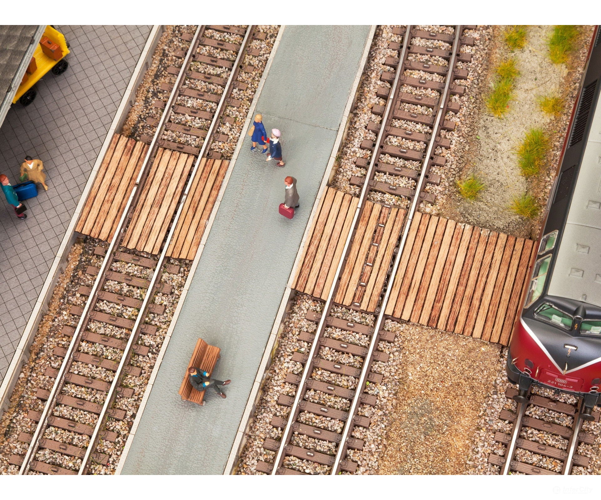 Noch 14422 TT Level Crossing Scenery Details