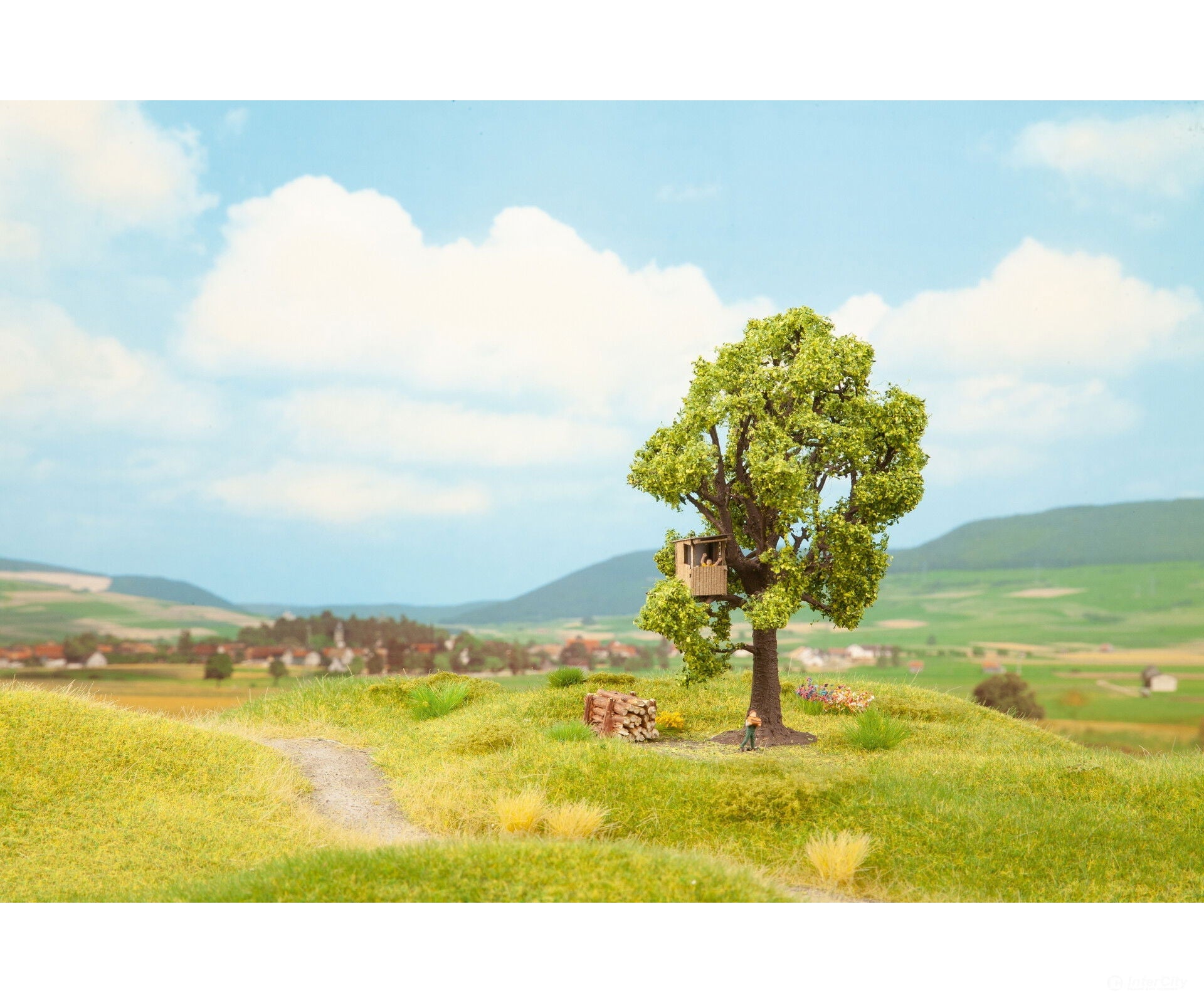 Noch 21767 TT Tree with Treehouse Trees & Vegetation