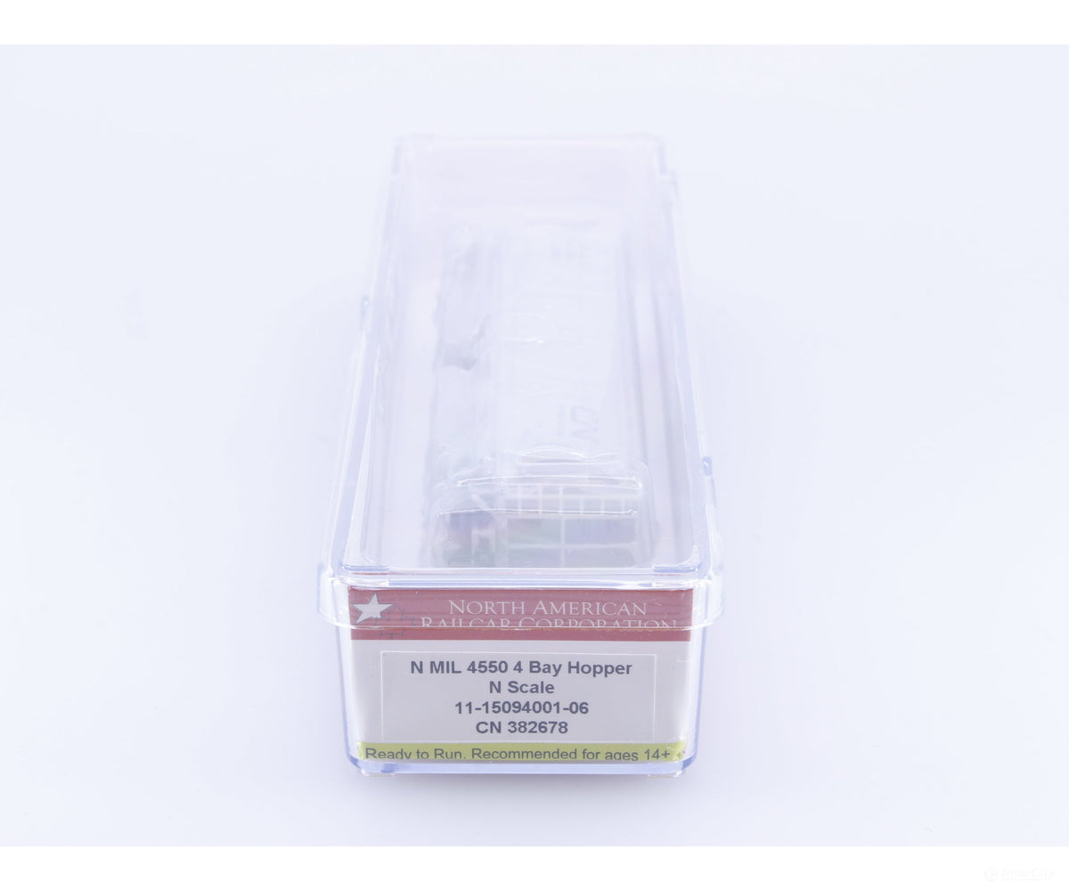 North American Railcar Corporation 11-15094001-06 N MIL 4550 4 Bay Hopper Wagon Canadian National (CN) 382678 - Freight