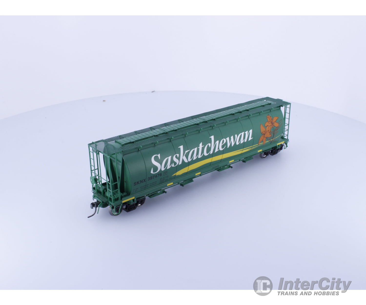North American Railcar Corporation 11-30001006-01 HO 4 Bay Cylindrical Hopper Saskatchewan 2011 Run Saskatchewan (SKNX)