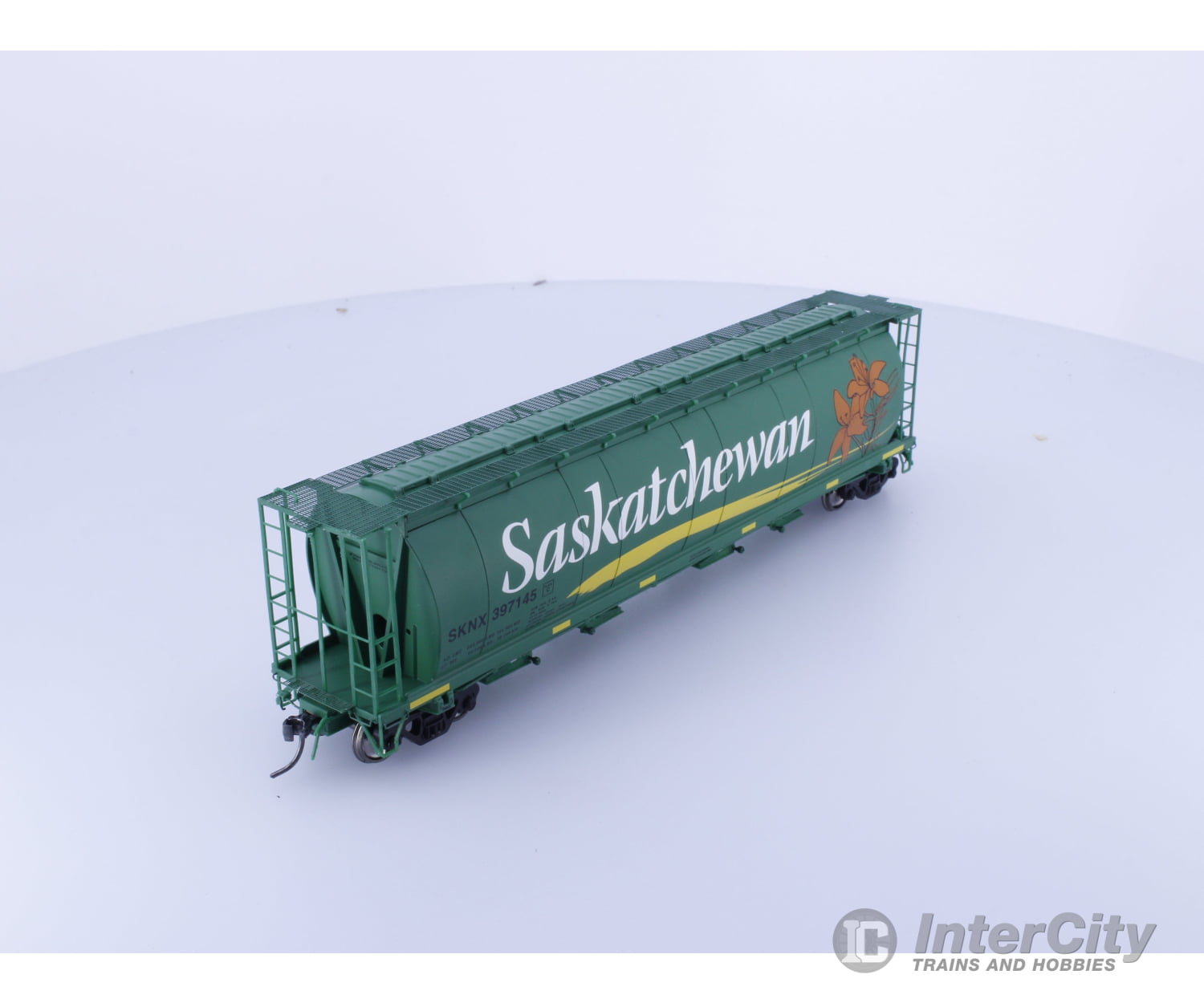 North American Railcar Corporation 11-30001006-11 HO 4 Bay Cylindrical Hopper Saskatchewan 2011 Run Saskatchewan (SKNX)