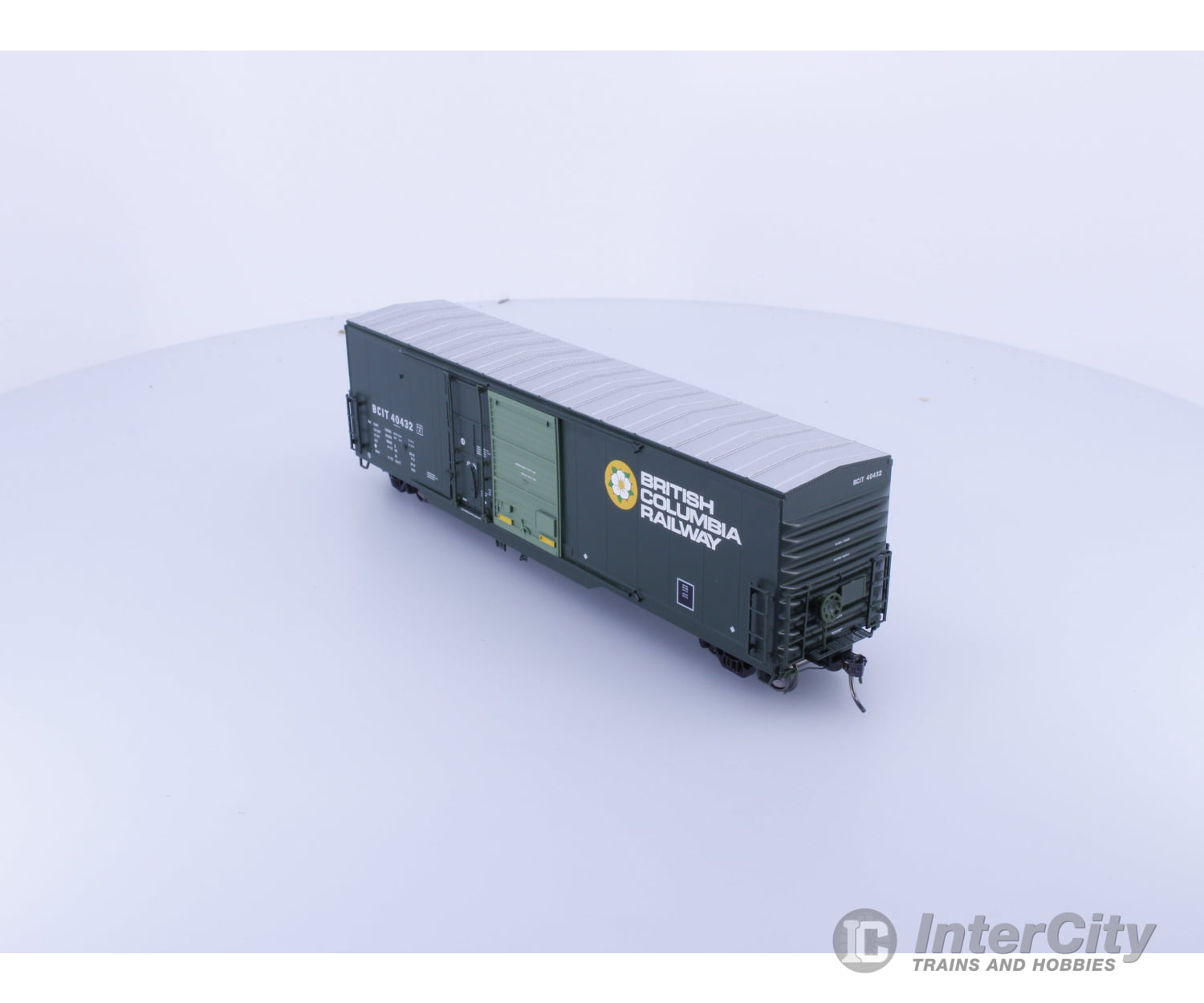 North American Railcar Corporation 11-34001004-02 HO NSC 5092 cf Combo Door Boxcar BC Rail (BCOL) 40432 Freight Cars
