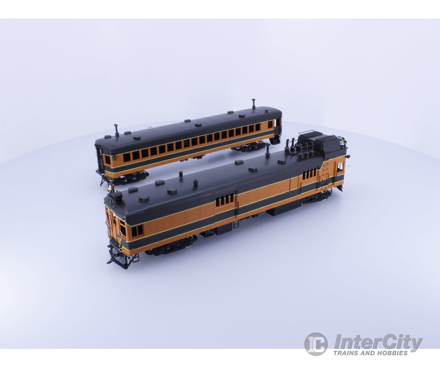 Oriental Limited GECT HO Brass Gas Electric 2302 and Coach Trailer 600 Great Northern (GN) 2302 Analog DC Locomotives