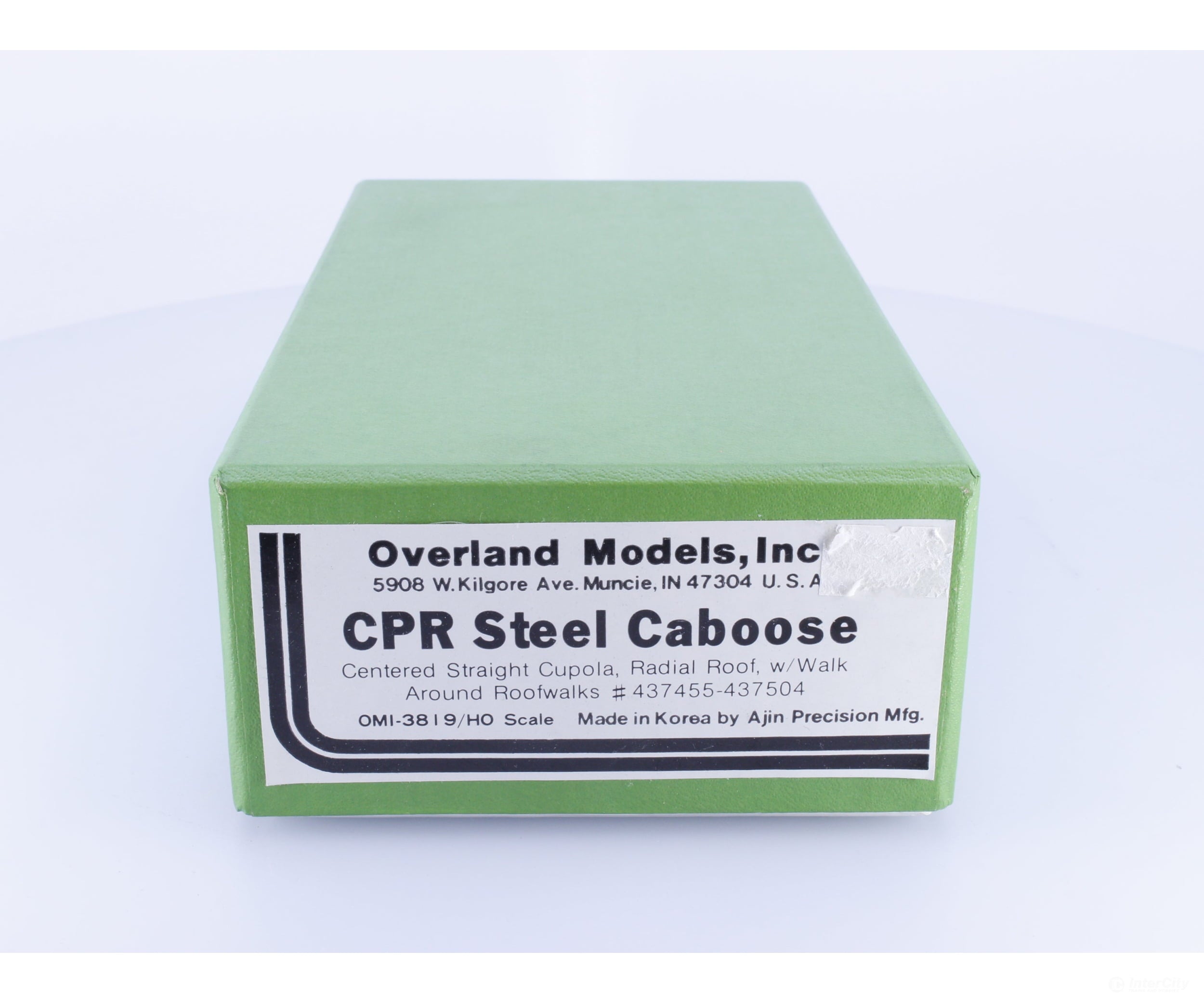 Overland 3819 HO Brass Steel Caboose Centered Straight Cupola Radial Roof Canadian Pacific (CP) - Freight Cars