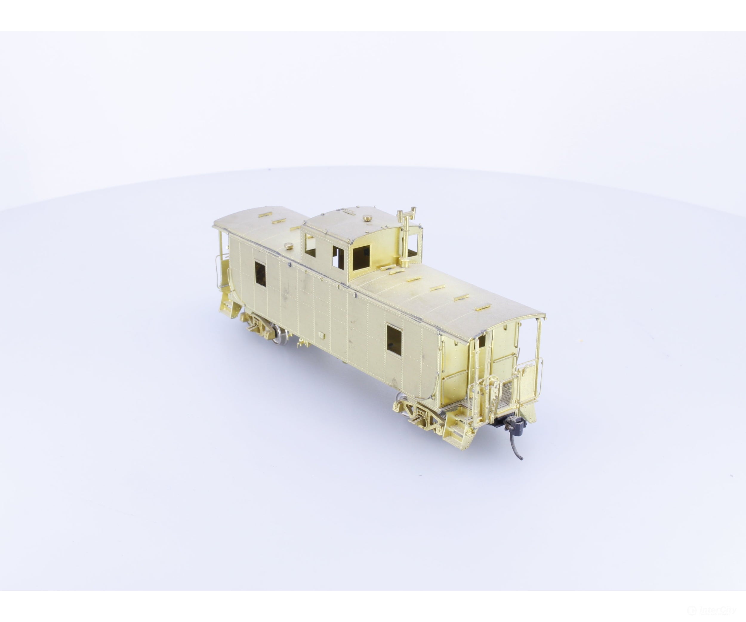 Overland 3820 HO Brass Steel Caboose Centered Straight Cupola Radial Roof Canadian Pacific (CP) - Freight Cars
