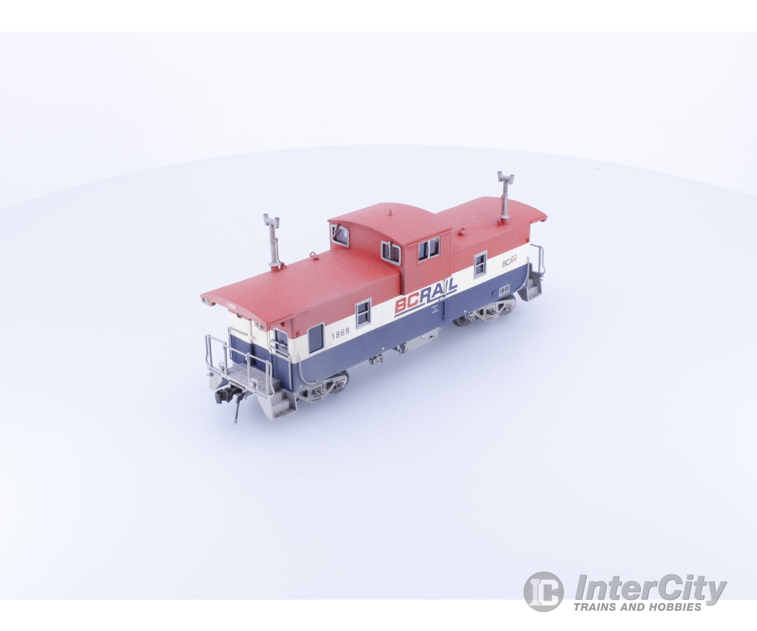 Overland 3862.1 HO Brass Wide Vision Caboose Factory Painted and Weathered BC Rail (BCOL) 1869 Freight Cars