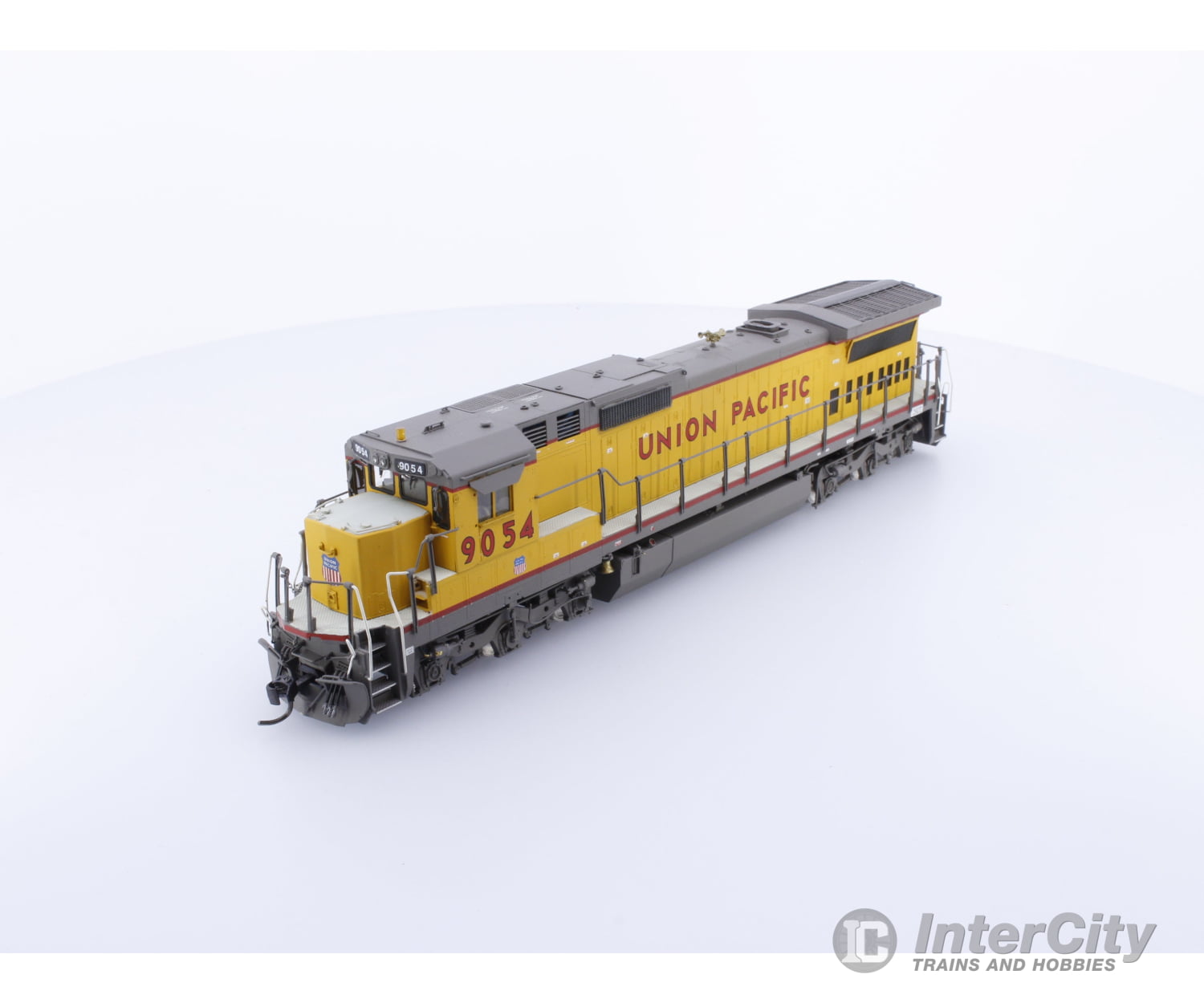 Overland 5847 HO Brass Dash 8-40C Diesel Locomotive Union Pacific (UP) 9054 Analog DC Locomotives