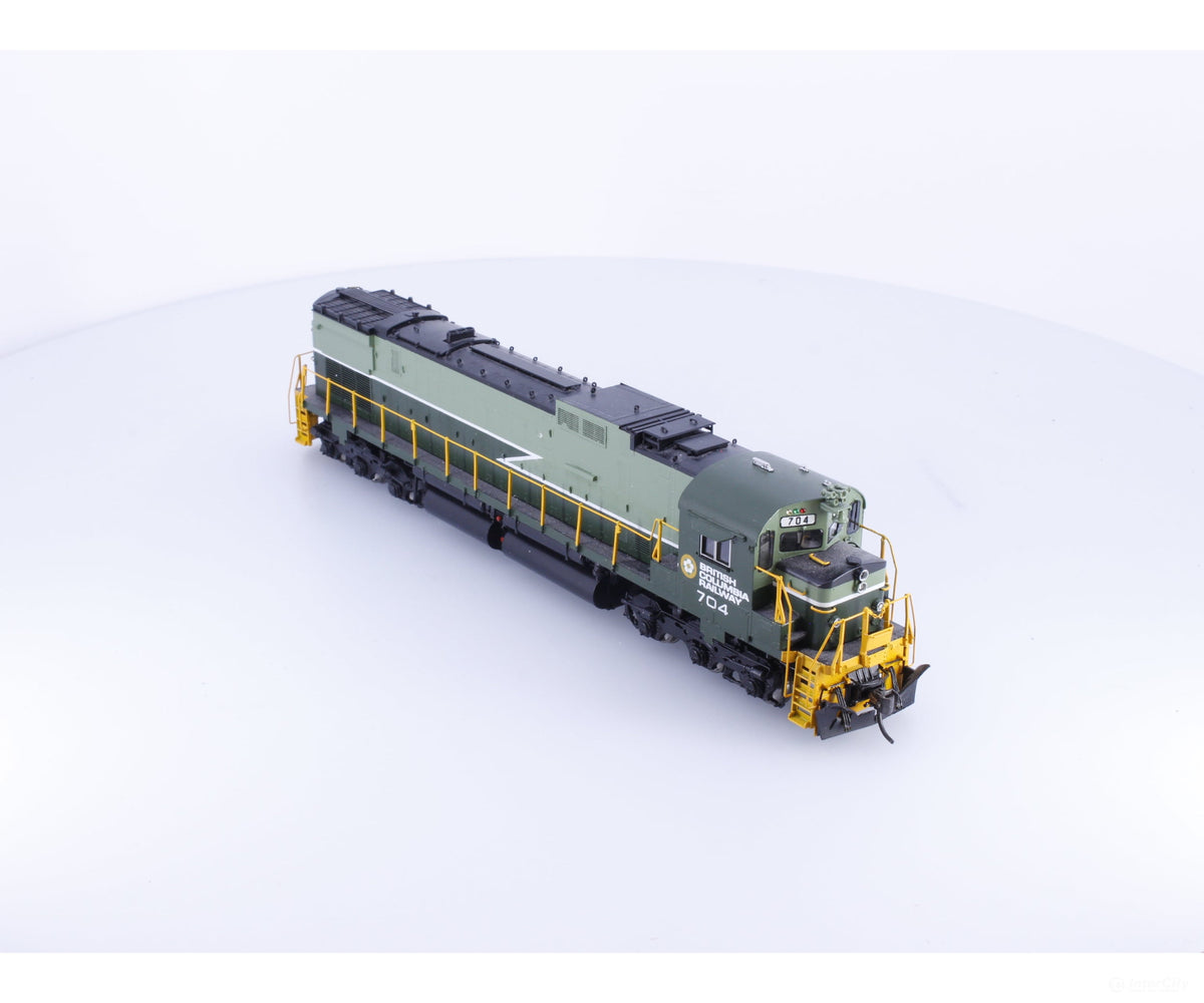 Overland 6700.2 HO Brass C6301 Diesel Locomotive Factory Painted BC Rail (BCOL) 704 DCC - Locomotives