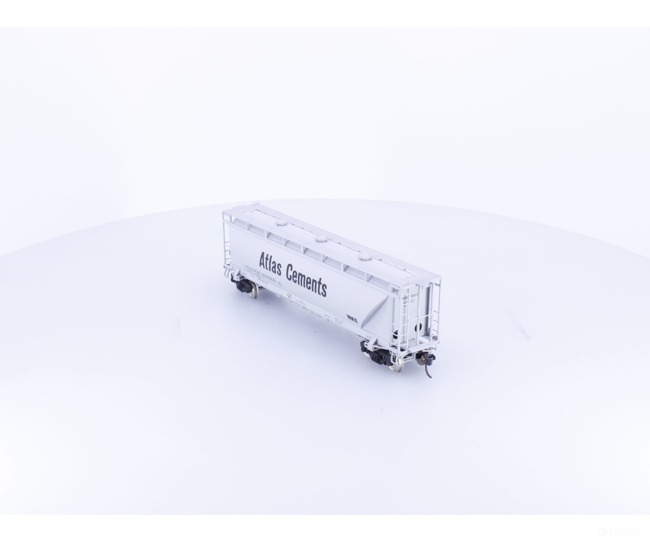 Overland OMI-3362 HO Pd3000 Covered Hopper Atlas Cements (NAHX) 93023 - Freight Cars
