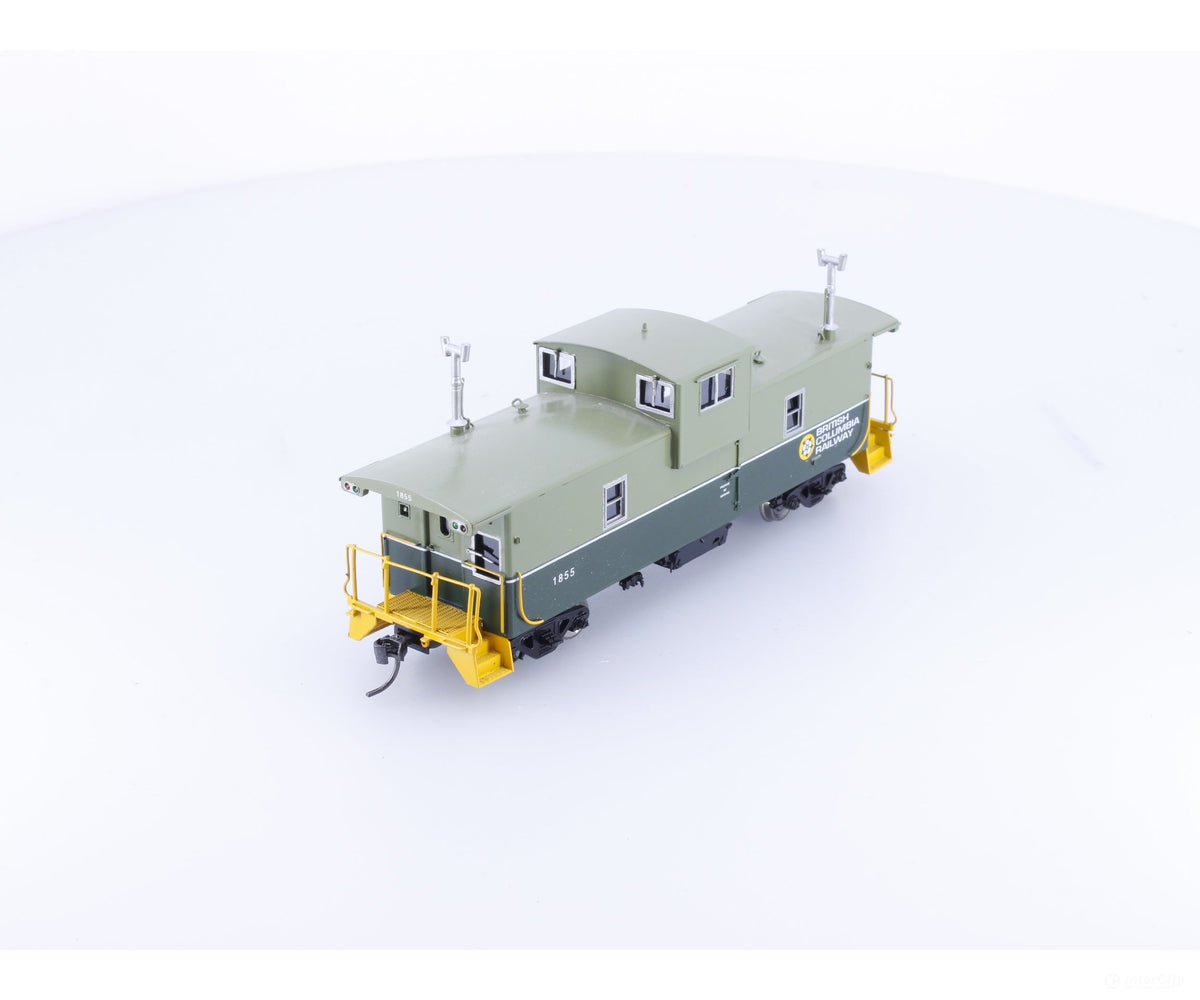 Overland OMI 3861.3 HO Brass Wide Vision Caboose with Dogwood Blossom BC Rail (BCOL) 1855 - Freight Cars