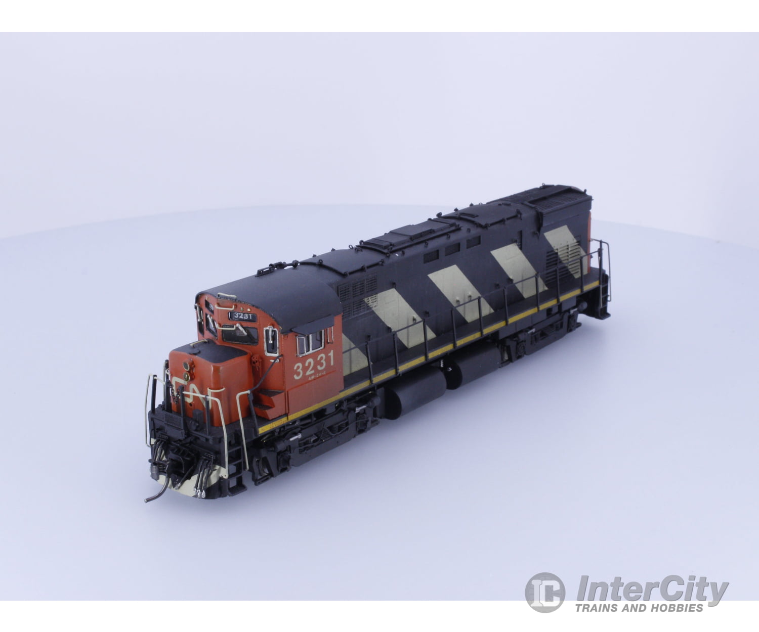 Overland OMI-5090 HO Brass Painted C424 Canadian National (CN) 3231 Analog DC Locomotives
