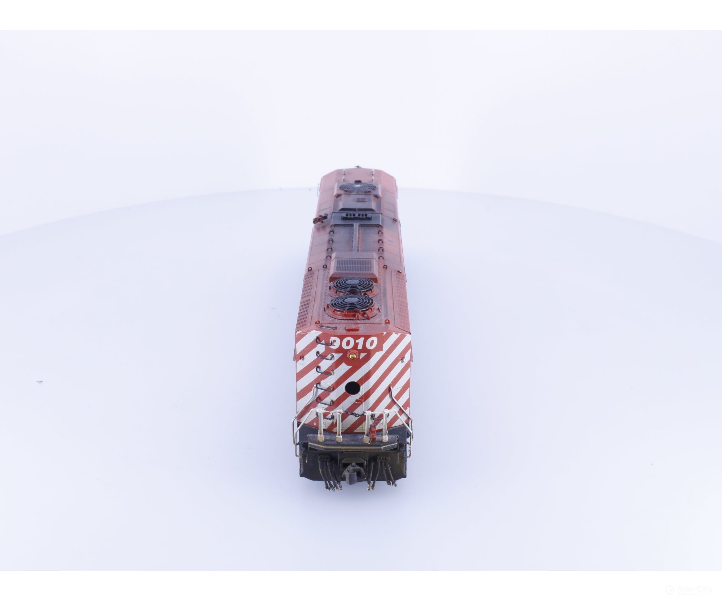 Overland OMI-5155 HO Brass SD40-2F Wide Body and Cab Diesel Locomotive Weathered Canadian Pacific (CP) 9010 Analog DC