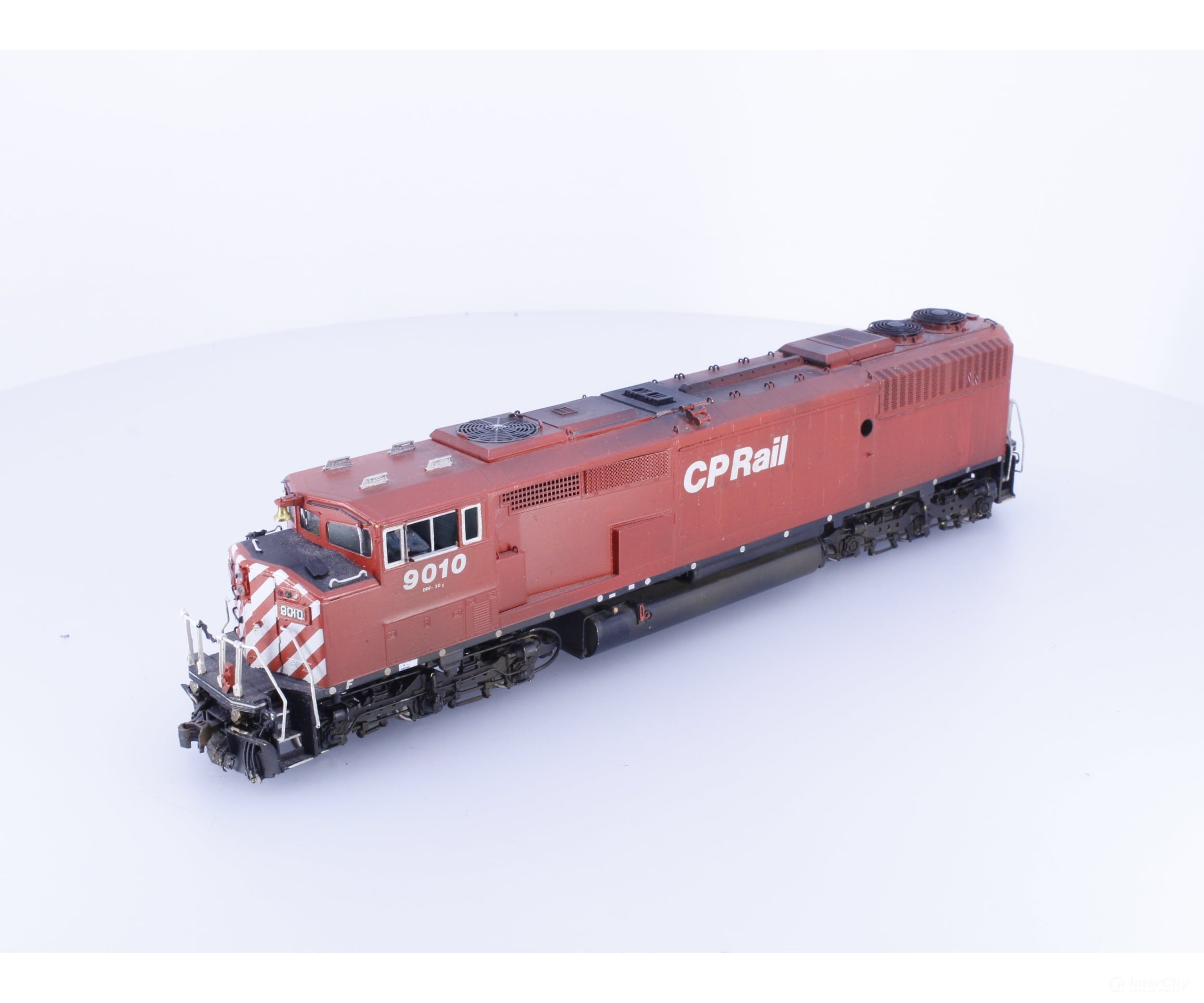 Overland OMI-5155 HO Brass SD40-2F Wide Body and Cab Diesel Locomotive Weathered Canadian Pacific (CP) 9010 Analog DC