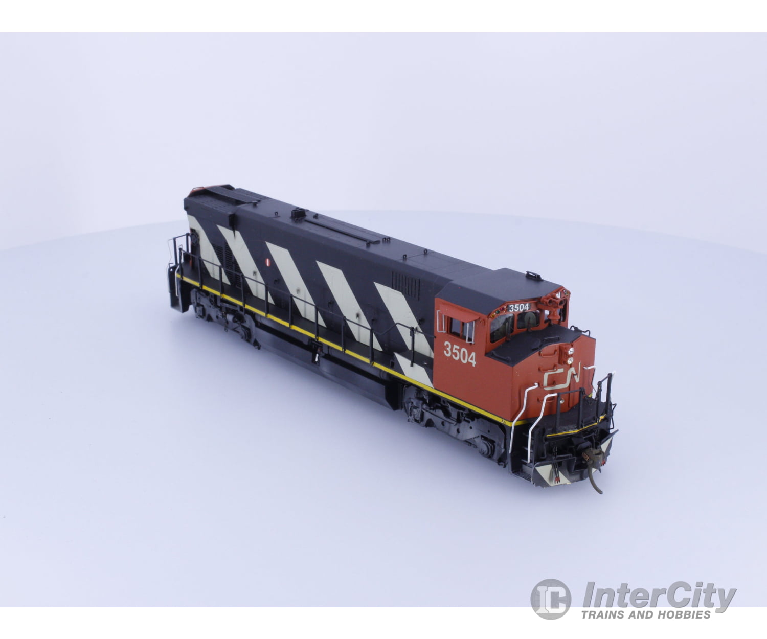 Overland OMI-5277 HO Brass M420W Painted and Slight Weathering. Canadian National (CN) 3504 Analog DC Locomotives
