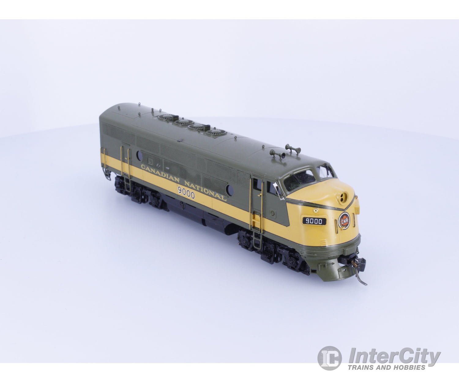 Overland OMI-5460 HO F-3 Phase II ’A’ Canadian National (CN) 9000 Analog DC Locomotives