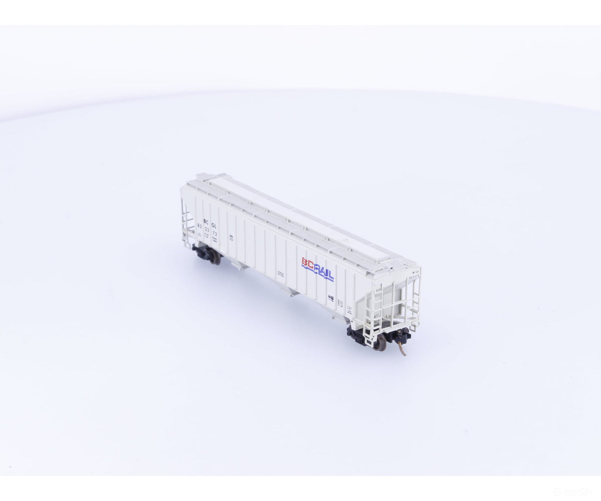 Pacific Western Rail Systems 1026C N 3 Bay PS2 Covered Hopper BC Rail (BCOL) 802372 - Freight Cars
