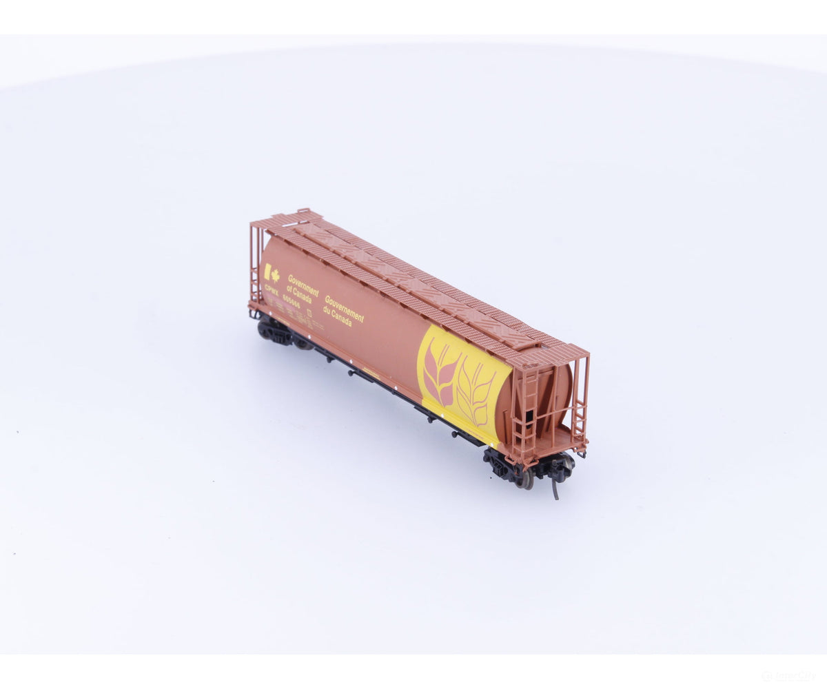 Pacific Western Rail Systems 1045X N 4 Bay Cylindrical Hopper Top Line of Data Blocked Out Govt of Canada (CPWX) 605666