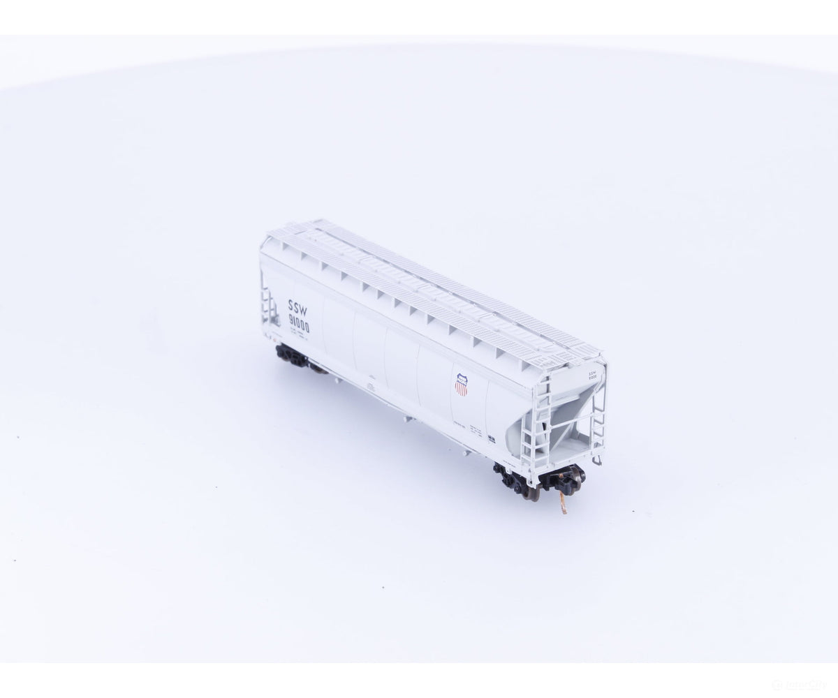Pacific Western Rail Systems 1124S N 3 Bay ACF Covered Hopper St Louis Southwestern (SLSW/SSW) 91000 - Freight Cars