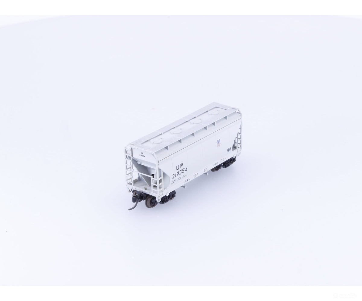Pacific Western Rail Systems N1059A N 2 Bay Covered Hopper Union Pacific (UP) 219354 - Freight Cars
