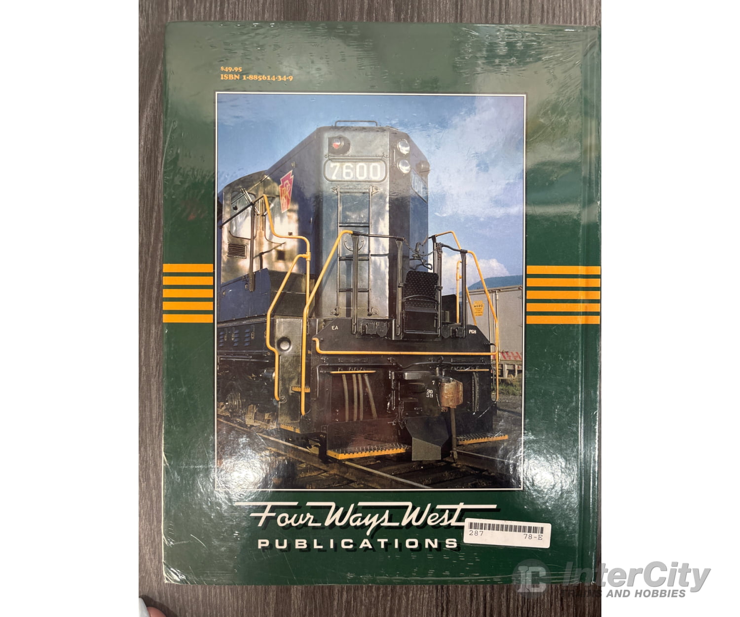 Pennsylvania Railroad Color Pictorial Volume One - Altoona to New York City Books