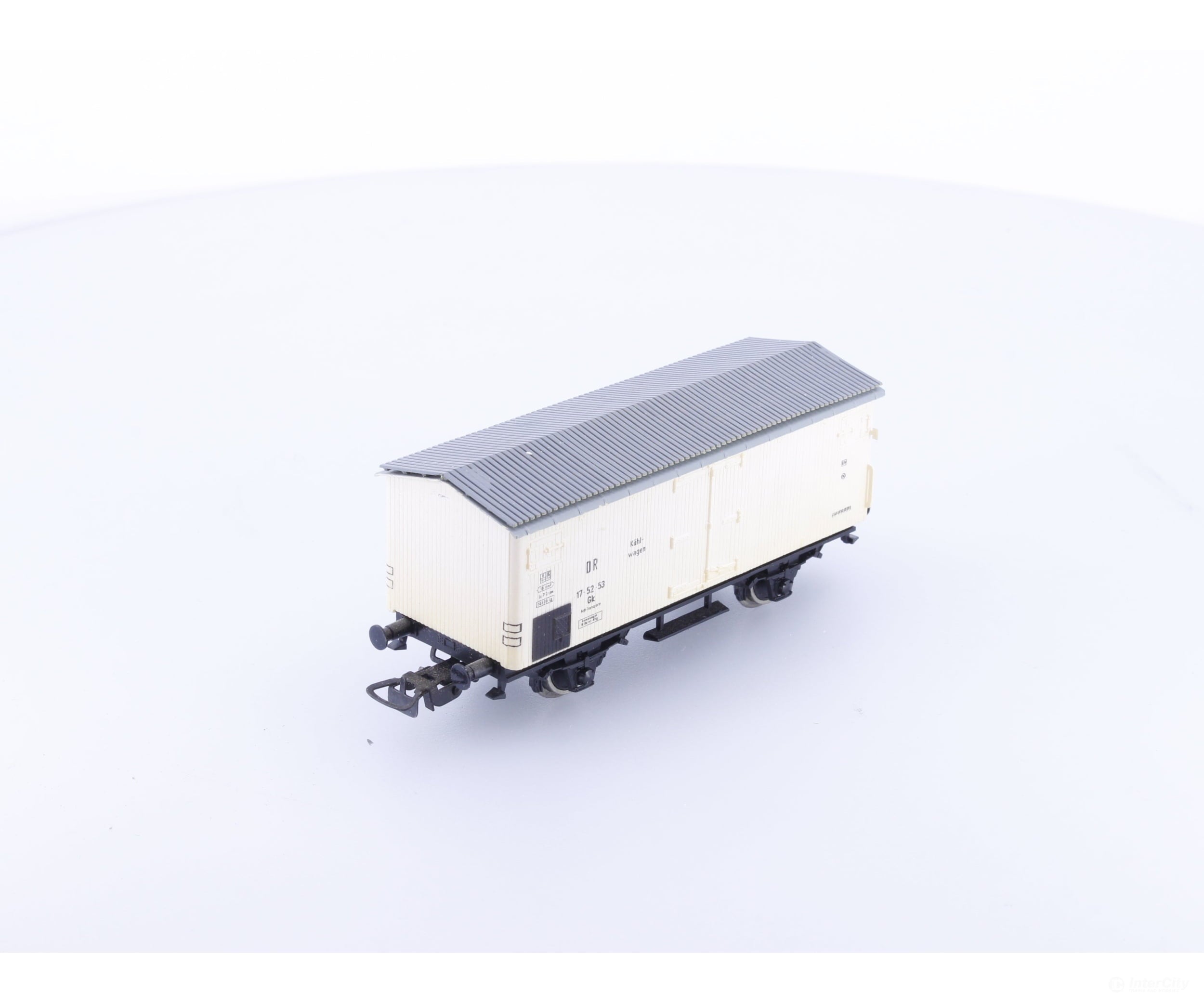 PIKO 5/6407-200 HO DR Covered Goods Wagon 175253 - European Freight Cars