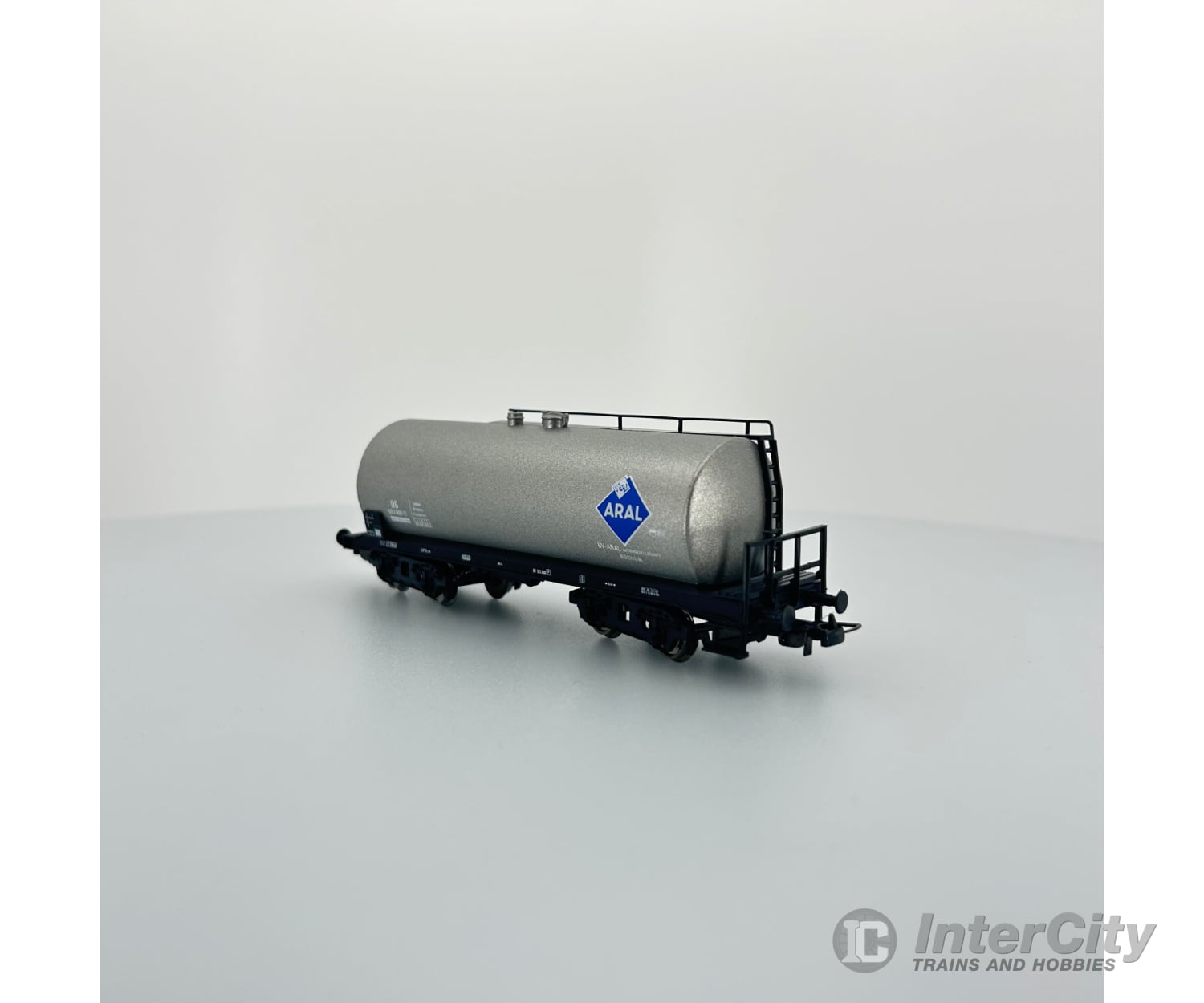 Piko 54374 German Db 4-Axle Tank Car Aral European Freight Cars