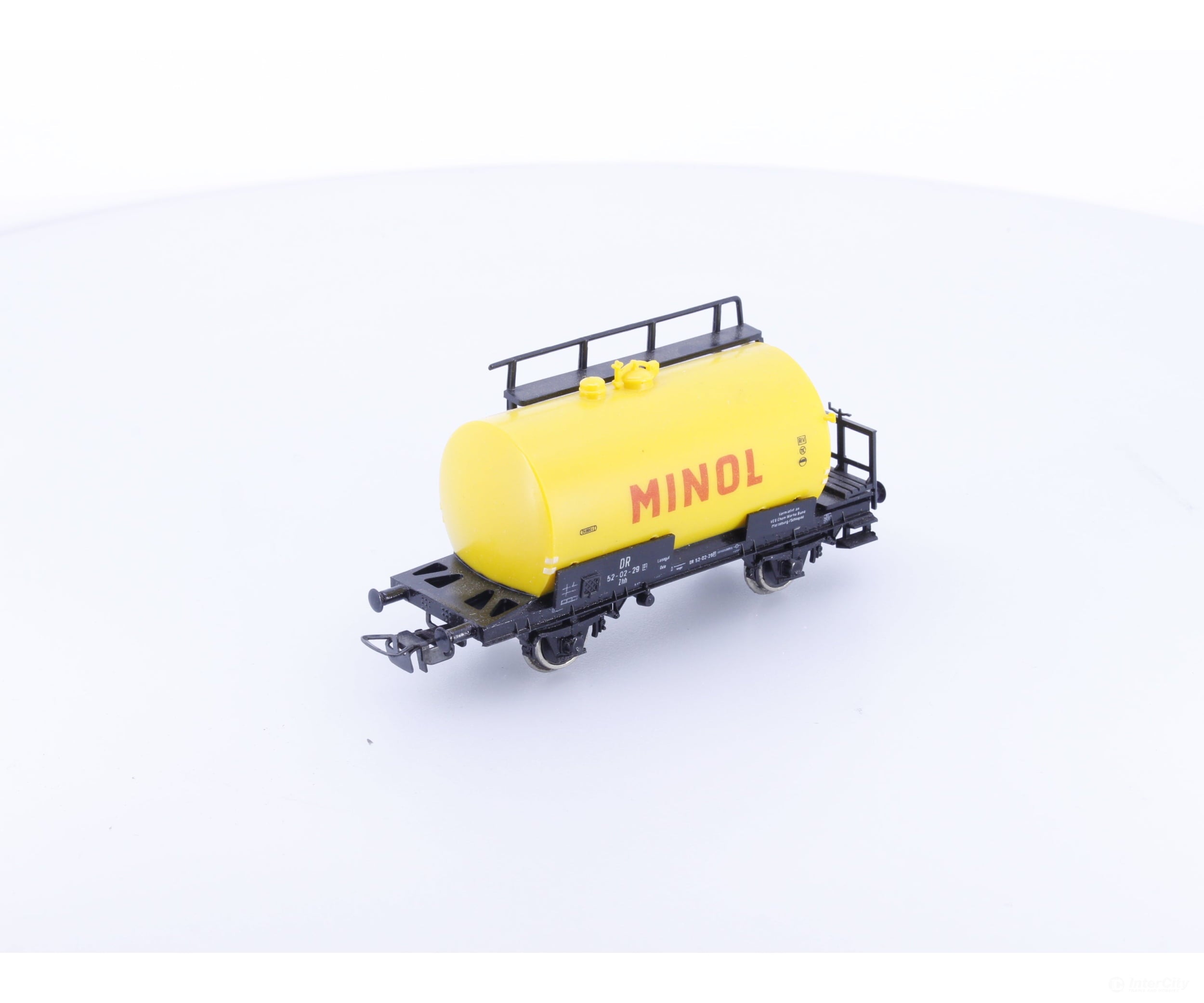 PIKO 5452670/5/59 HO DR Tank Car Minol 520229 - European Freight Cars