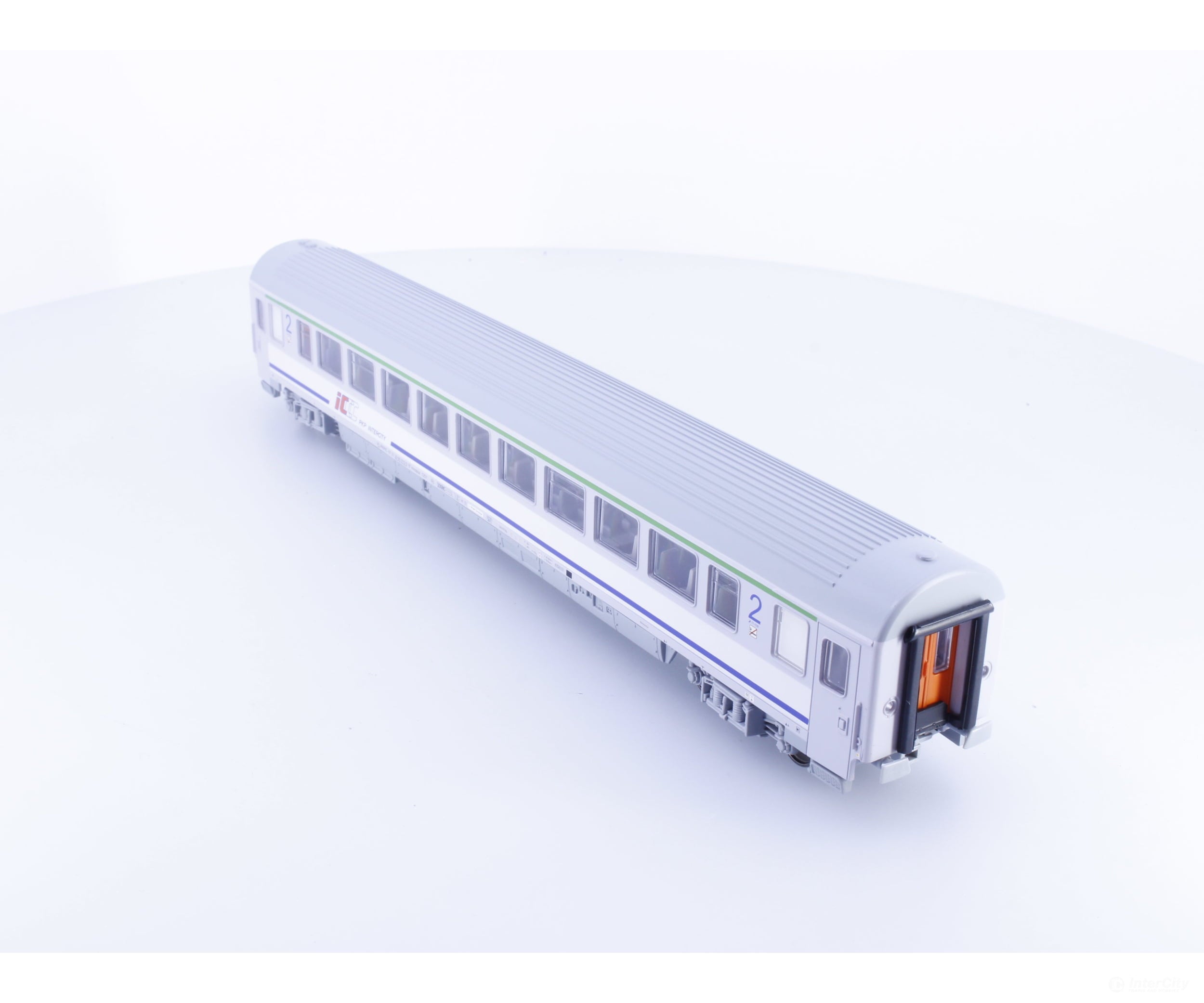 Piko 96040-2 HO PKP 2nd Class Passenger Car 615120 (#3) - European Passenger Cars
