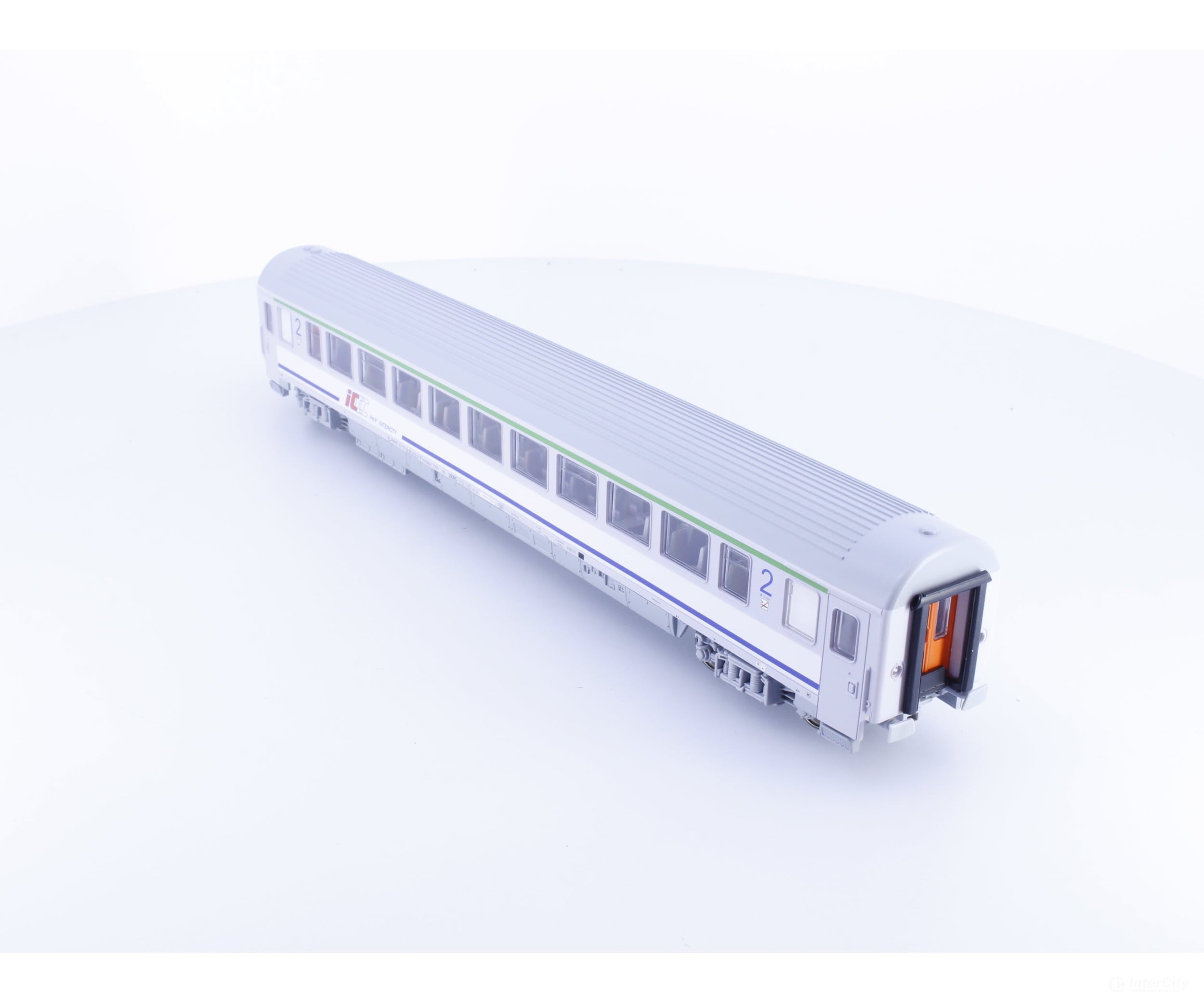 Piko 96040-2 HO PKP 2nd Class Passenger Car 615120 (#4) - European Passenger Cars