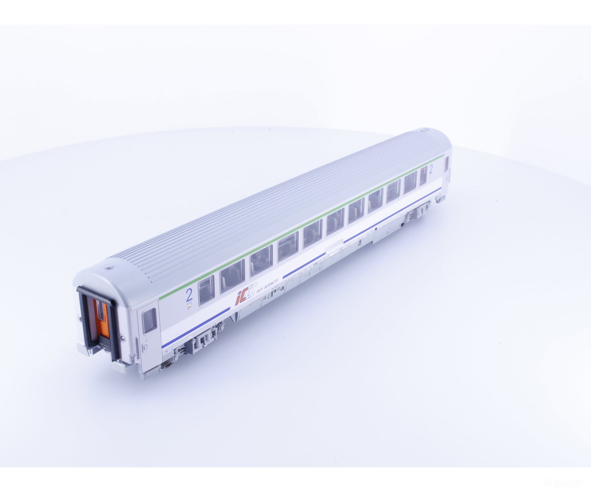 Piko 96040-2 HO PKP 2nd Class Passenger Car 615120 (#4) - European Passenger Cars