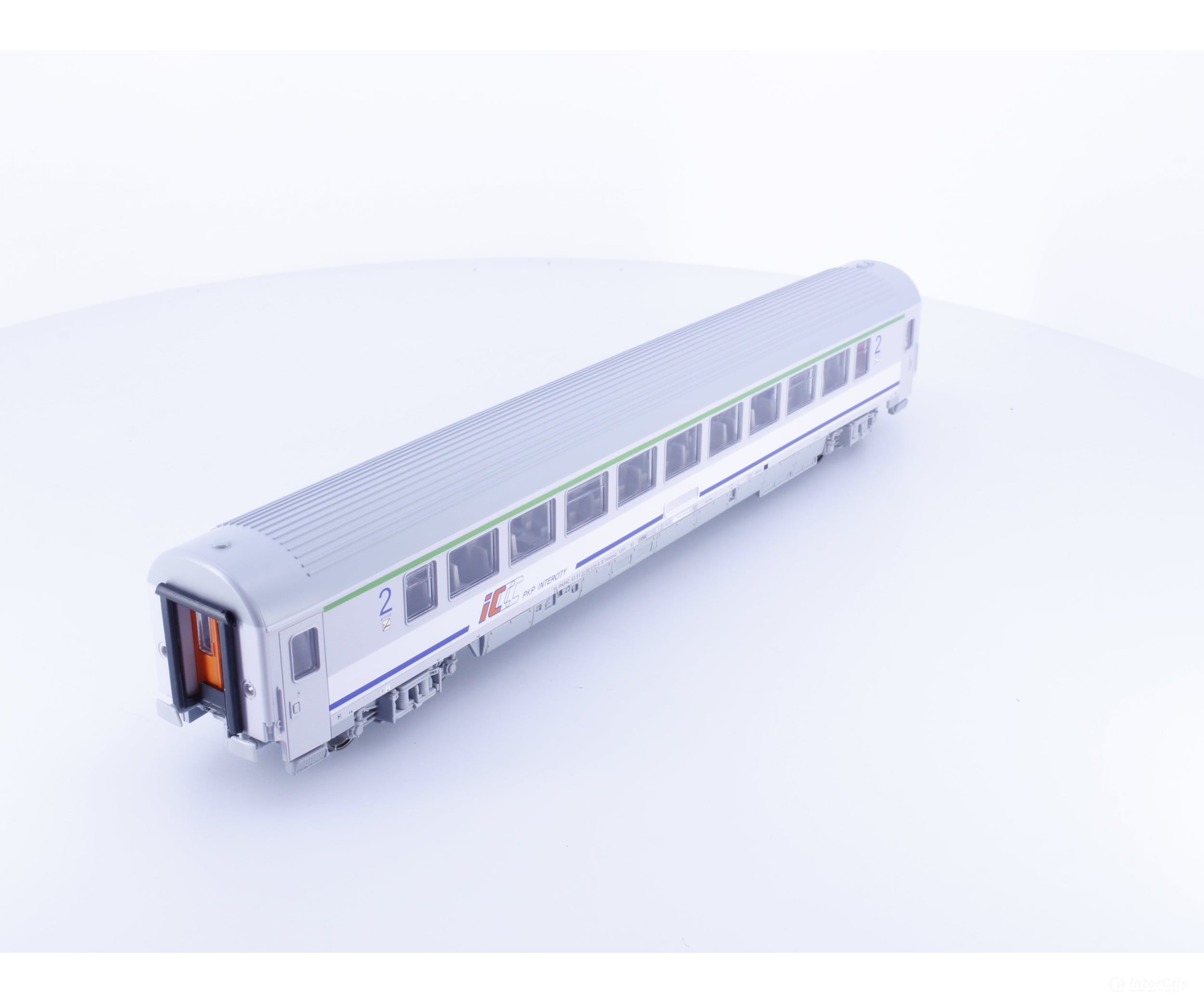 Piko 96040-2 HO PKP 2nd Class Passenger Car 615120 (#4) - European Passenger Cars