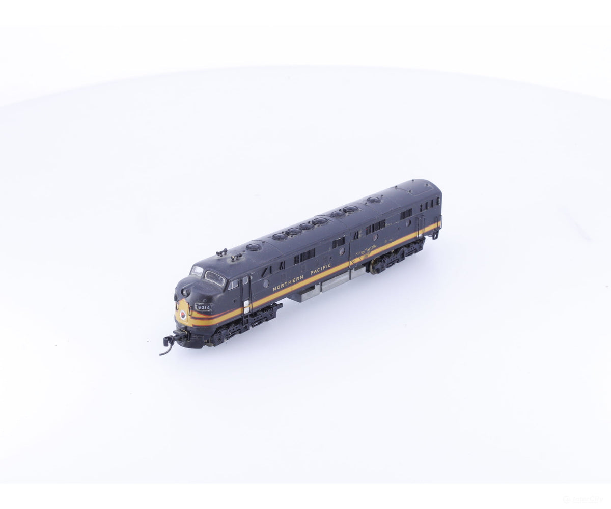 Precision Craft Models 641 N E7A Diesel Locomotive Northern Pacific (NP) 6014 Analog DC - Locomotives