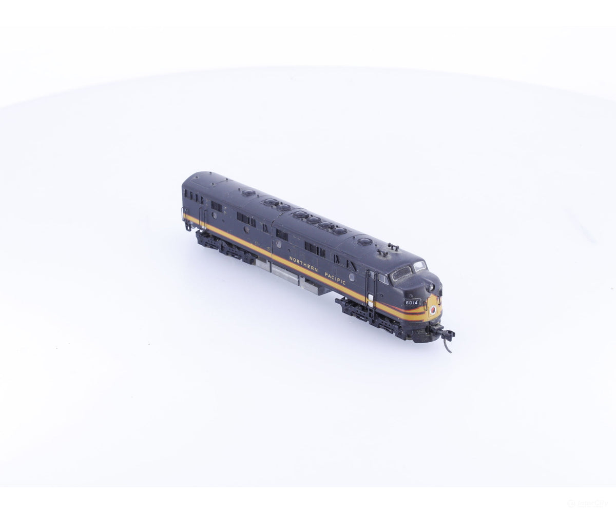 Precision Craft Models 641 N E7A Diesel Locomotive Northern Pacific (NP) 6014 Analog DC - Locomotives